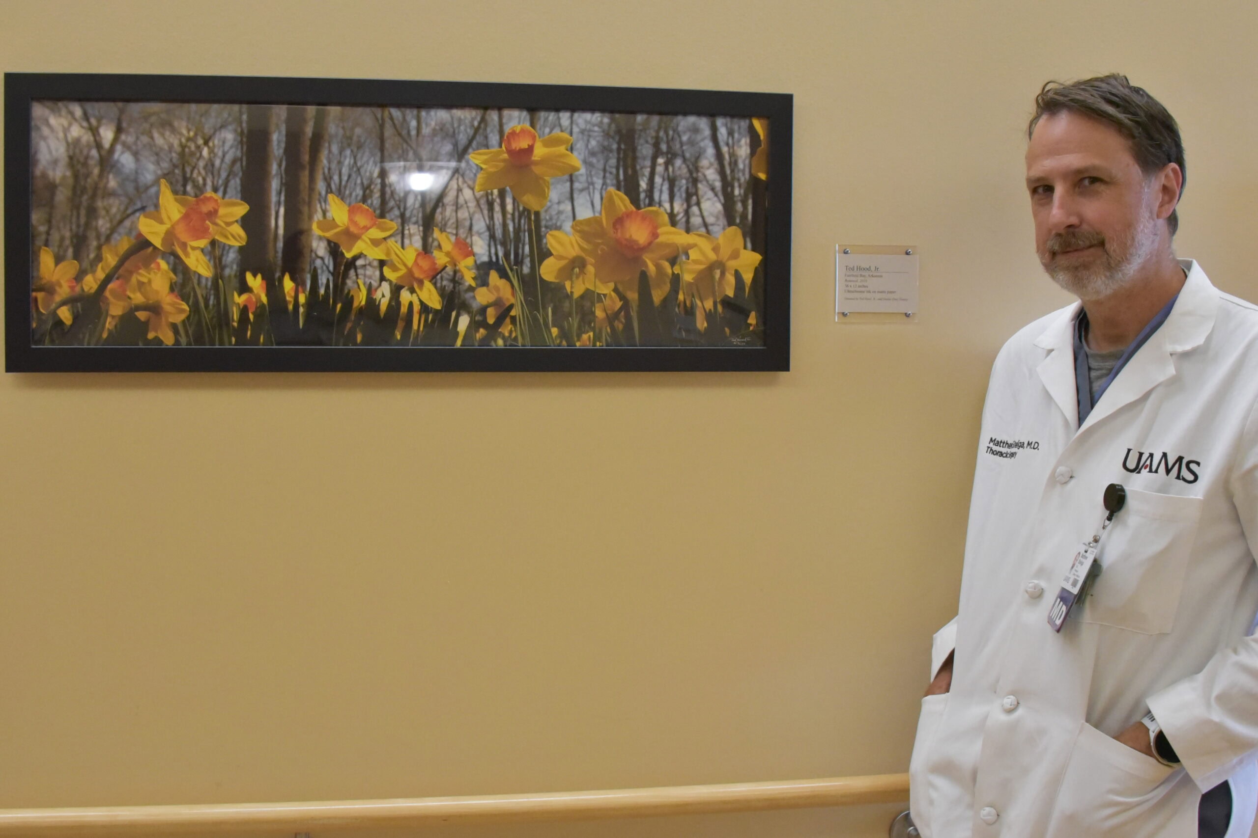 Cancer Survivor Gifts 200 Hope-Filled Photos to Patients
