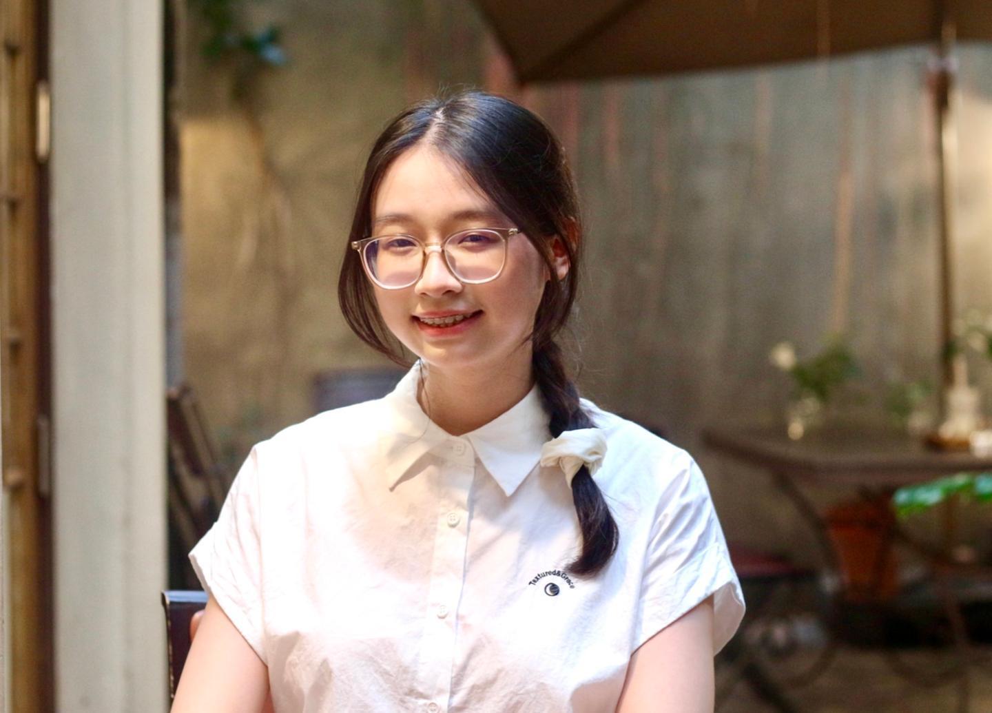 Vietnam's Top Student Picks Korean Tech Over Medical School