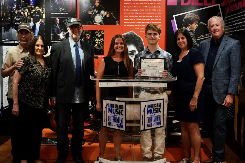 Long Island Music Hall Awards $10K to 10 Teen Musicians