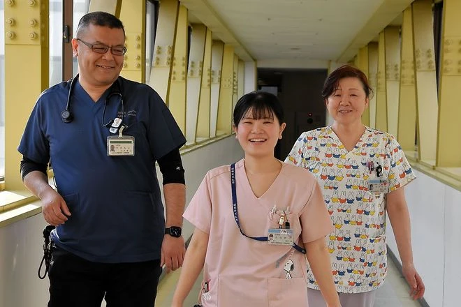 Cancer Survivor Returns as Nursery Teacher at Her Hospital