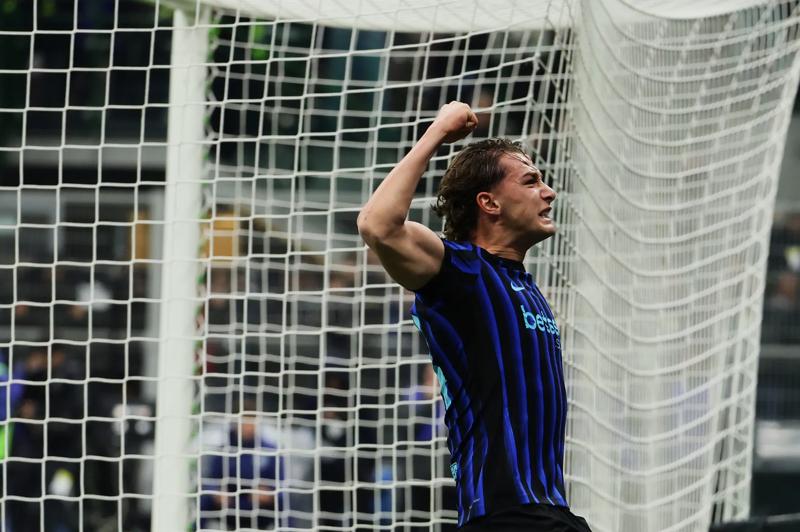 20-Year-Old Esposito Scores Dream Goal Against Juventus