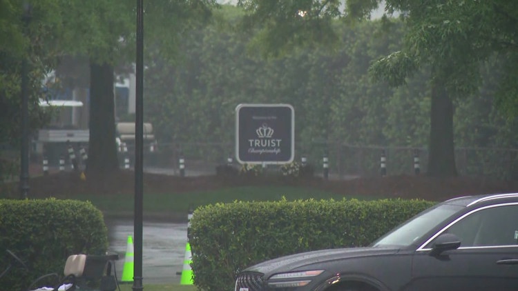 Charlotte Volunteers Power Golf Tournament With Thousands of Hours