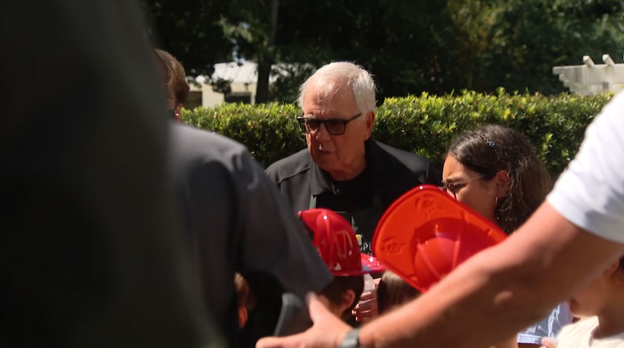 Volunteer Brings Hope to Grieving Kids in Central Florida