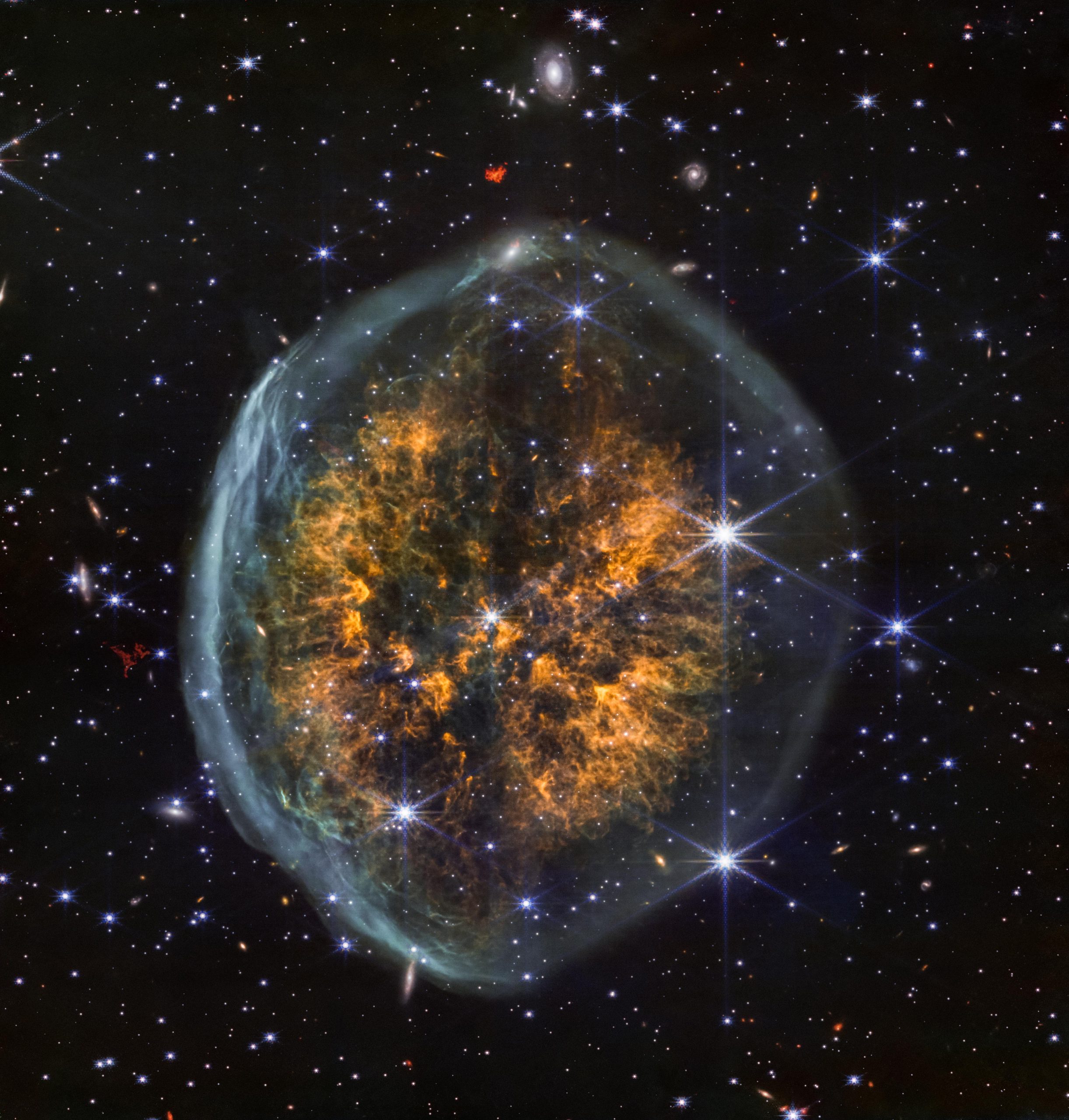 Webb Telescope Reveals Brain-Shaped Nebula Around Dying Star