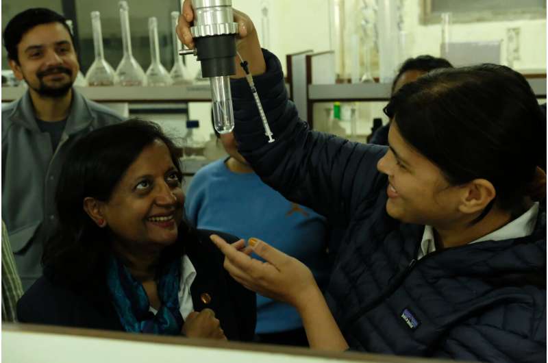Sun-Powered Tech Cleans Contaminated Water in Nepal - Image 3