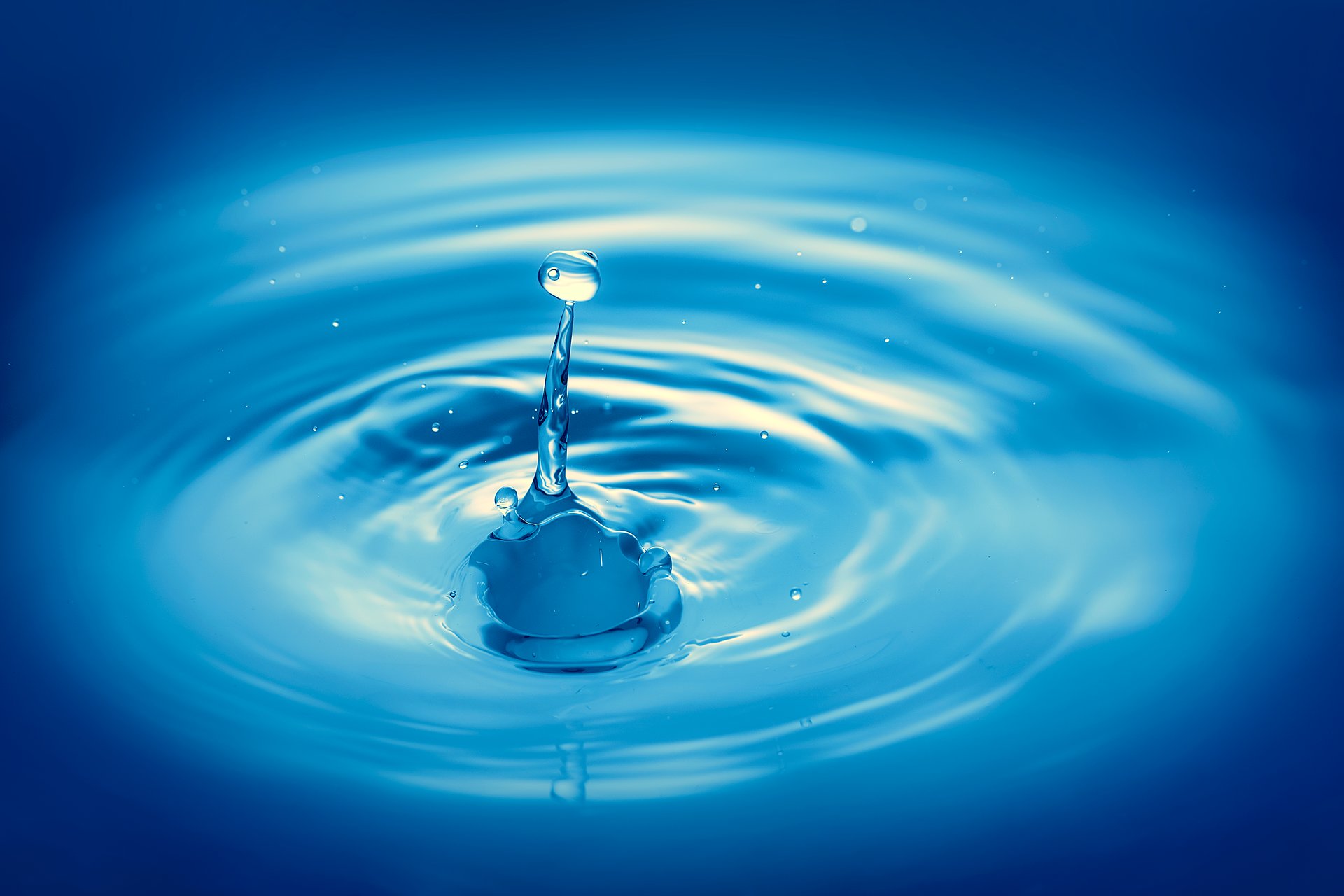 Scientists Make Water Puddles Jump Using Bursting Bubbles