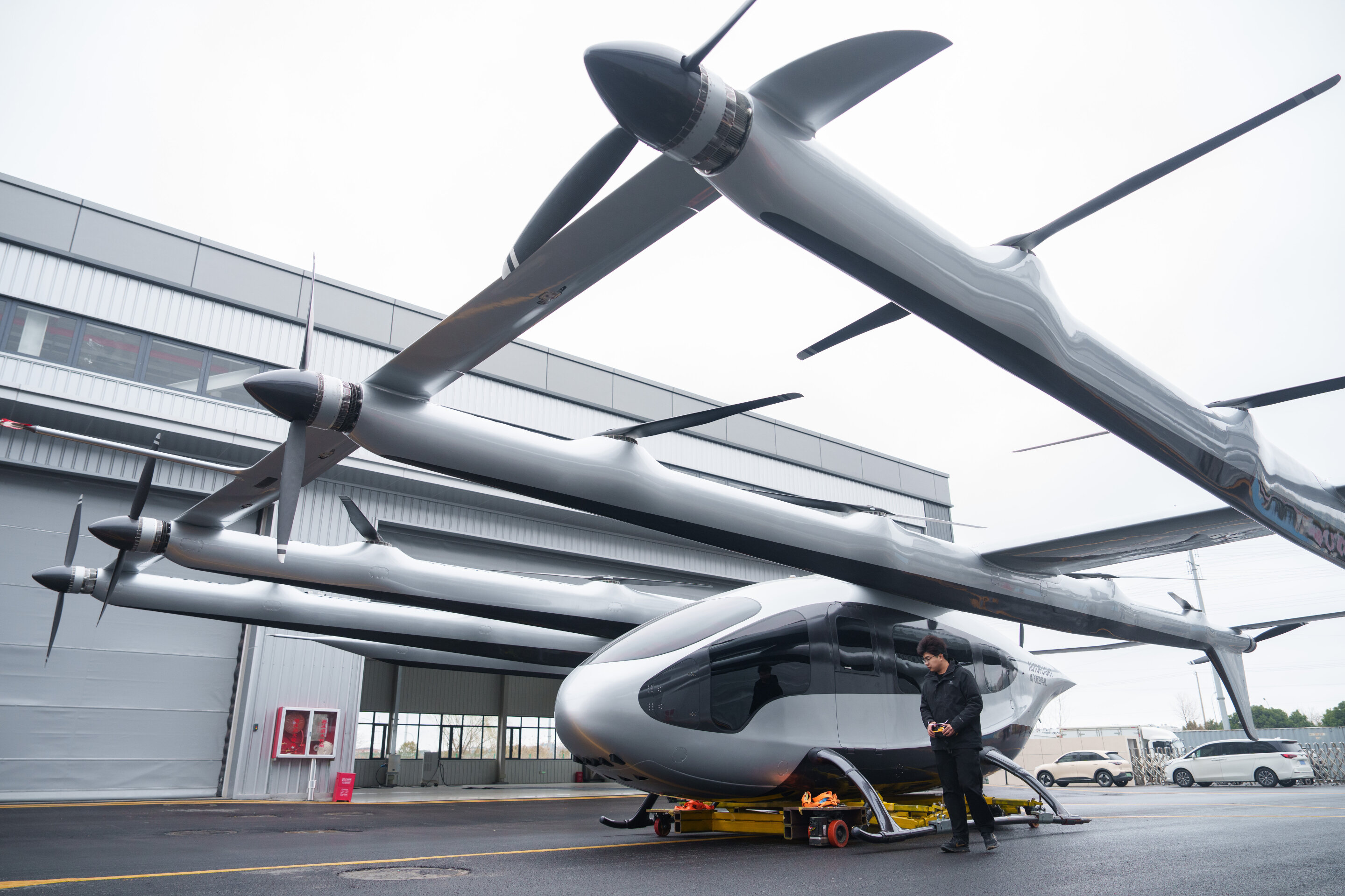 China's 10-Seat Electric Aircraft Takes Flight in Shanghai