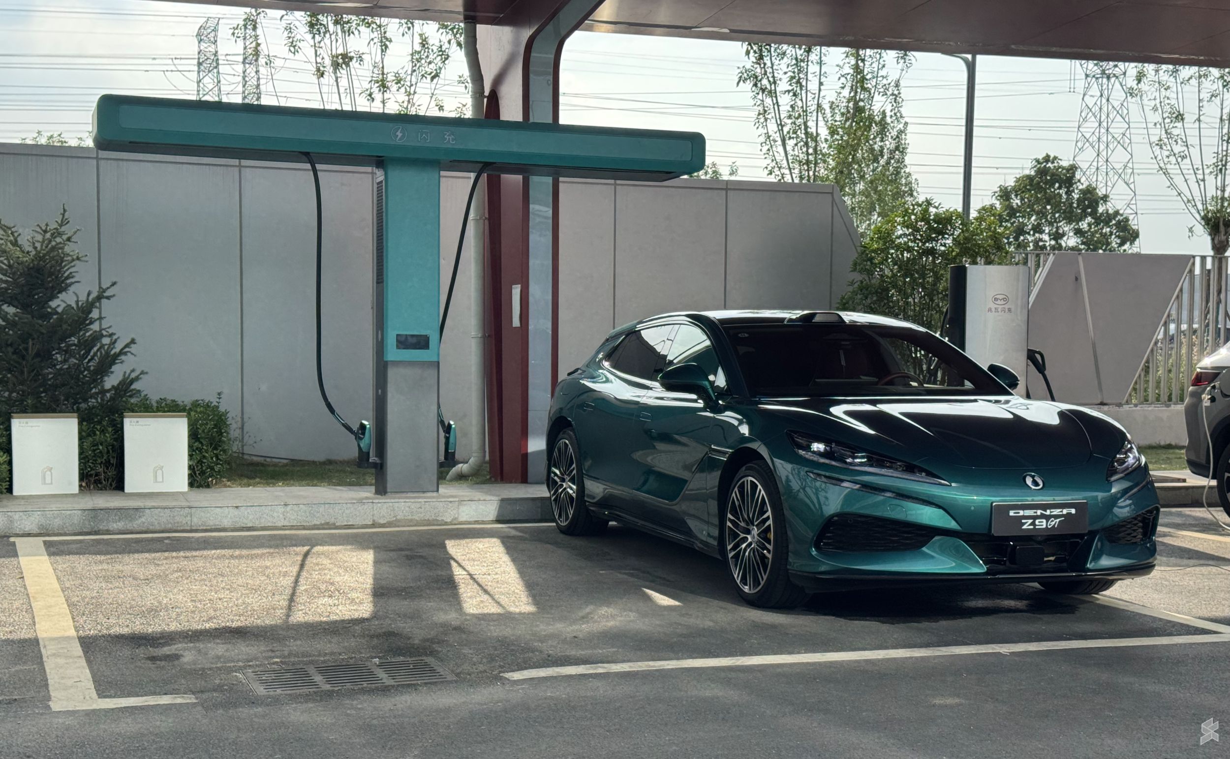 Malaysia Gets 5-Minute EV Charging on Major Highways