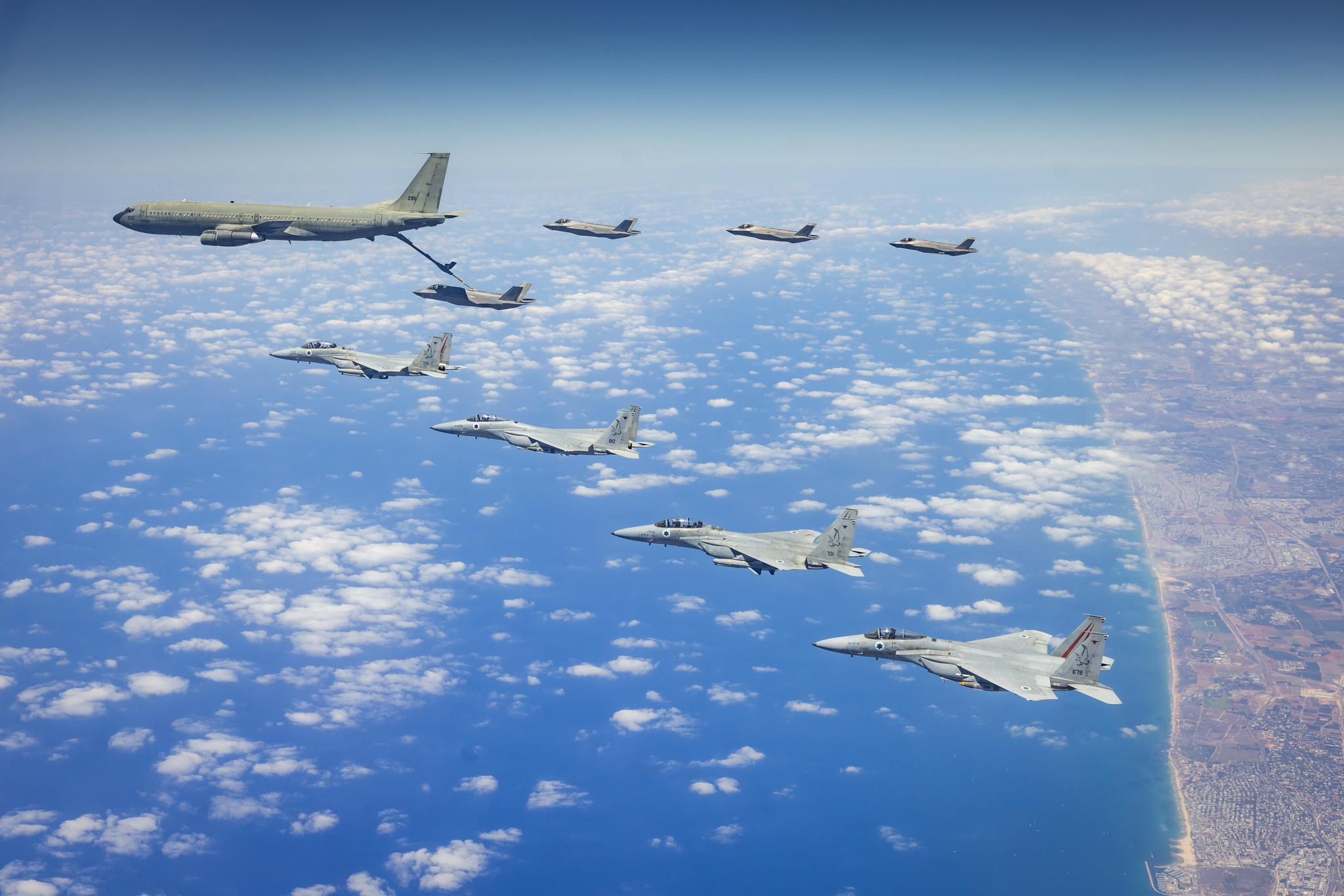 Boeing and Israel's Technion Partner on Clean Aviation Fuel