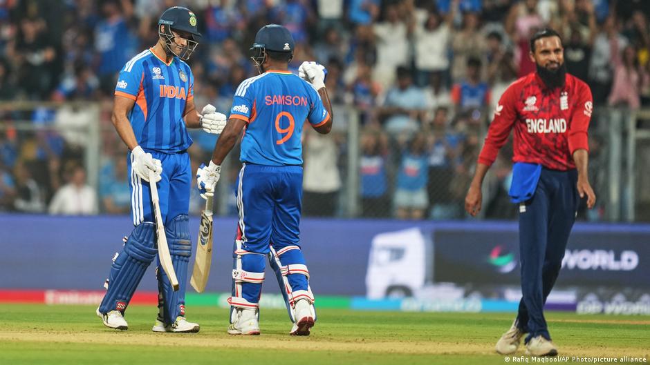 India Beats England by 7 Runs, Heads to T20 Final