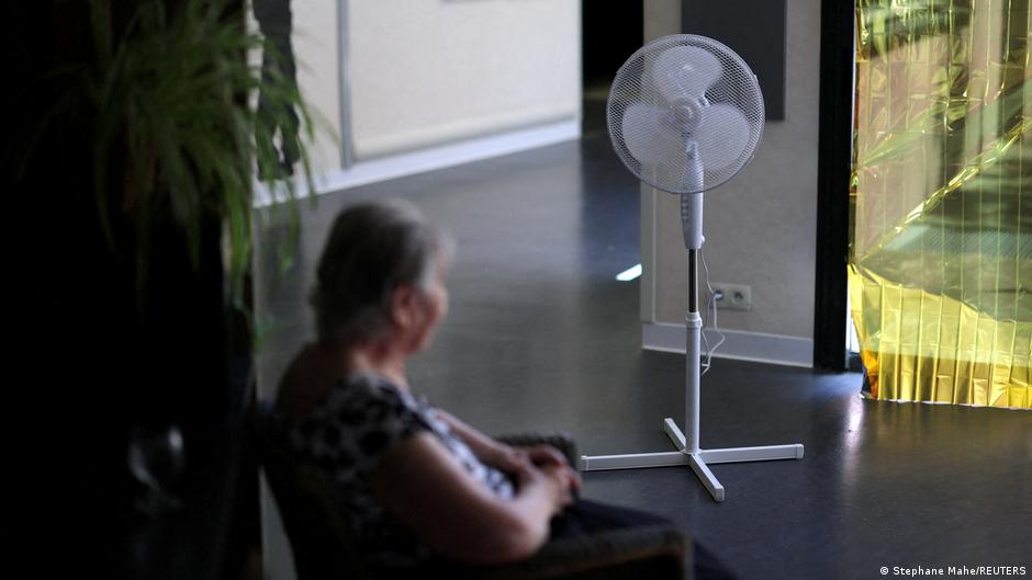 Health Experts Debunk Viral Heat Wave Myths
