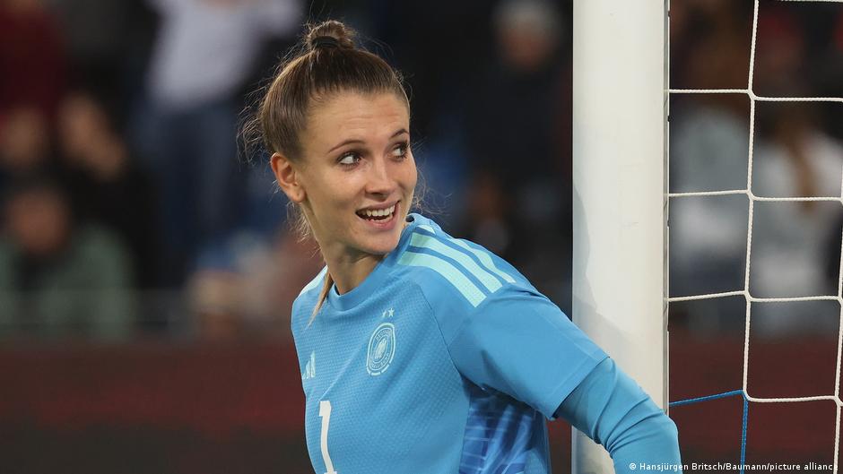 Young goalkeeper Ena Mahmutovic in action during Germany's match against Australia