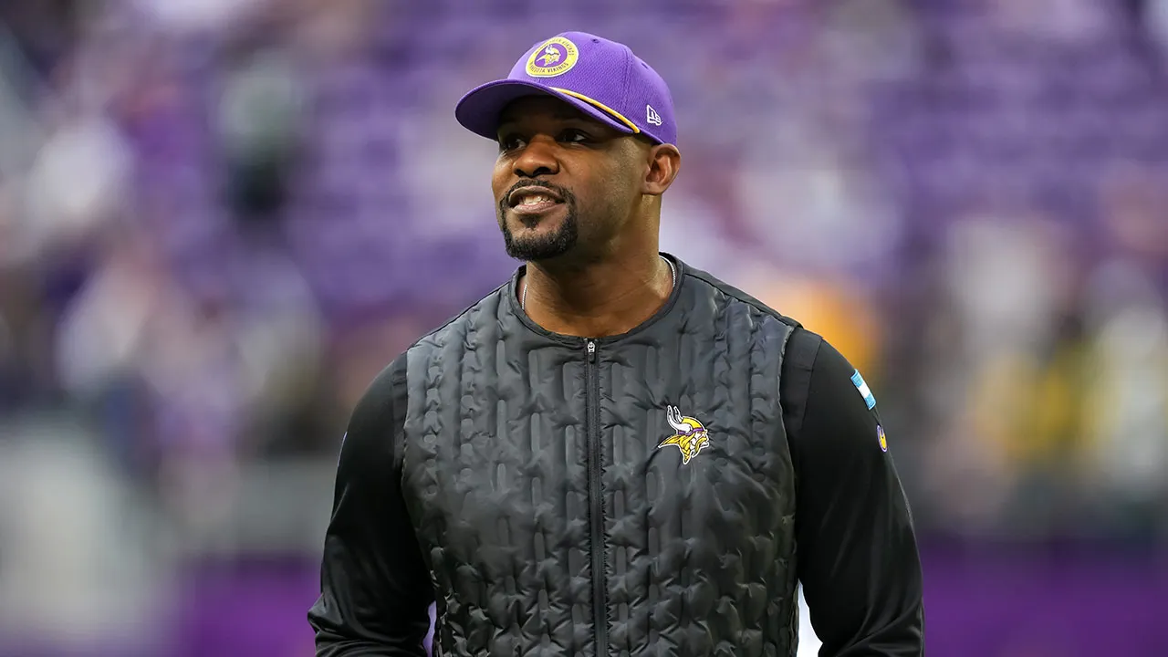 Vikings Keep Brian Flores After Defense Ranks 3rd in NFL
