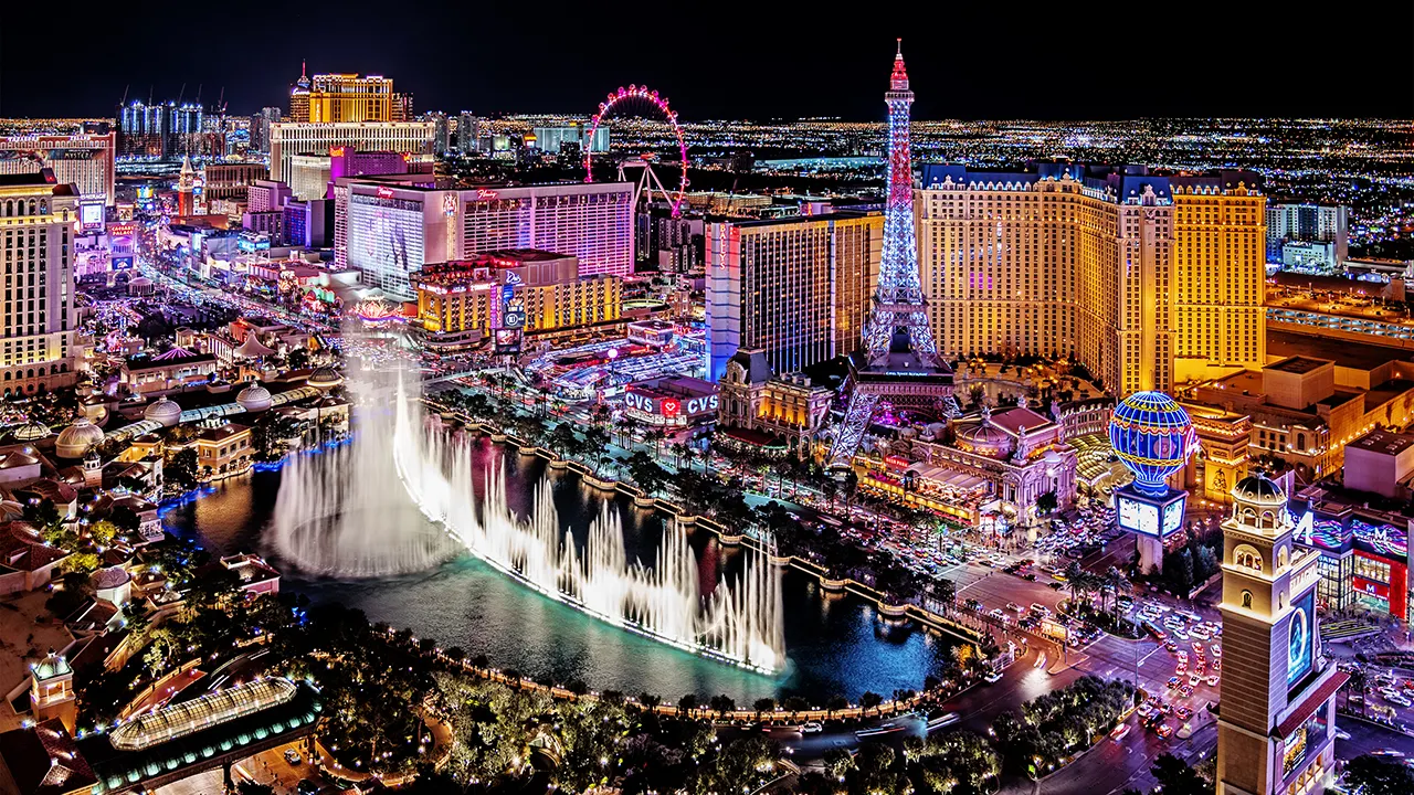 Heart-Shaped Hotel Wins Approval in Las Vegas