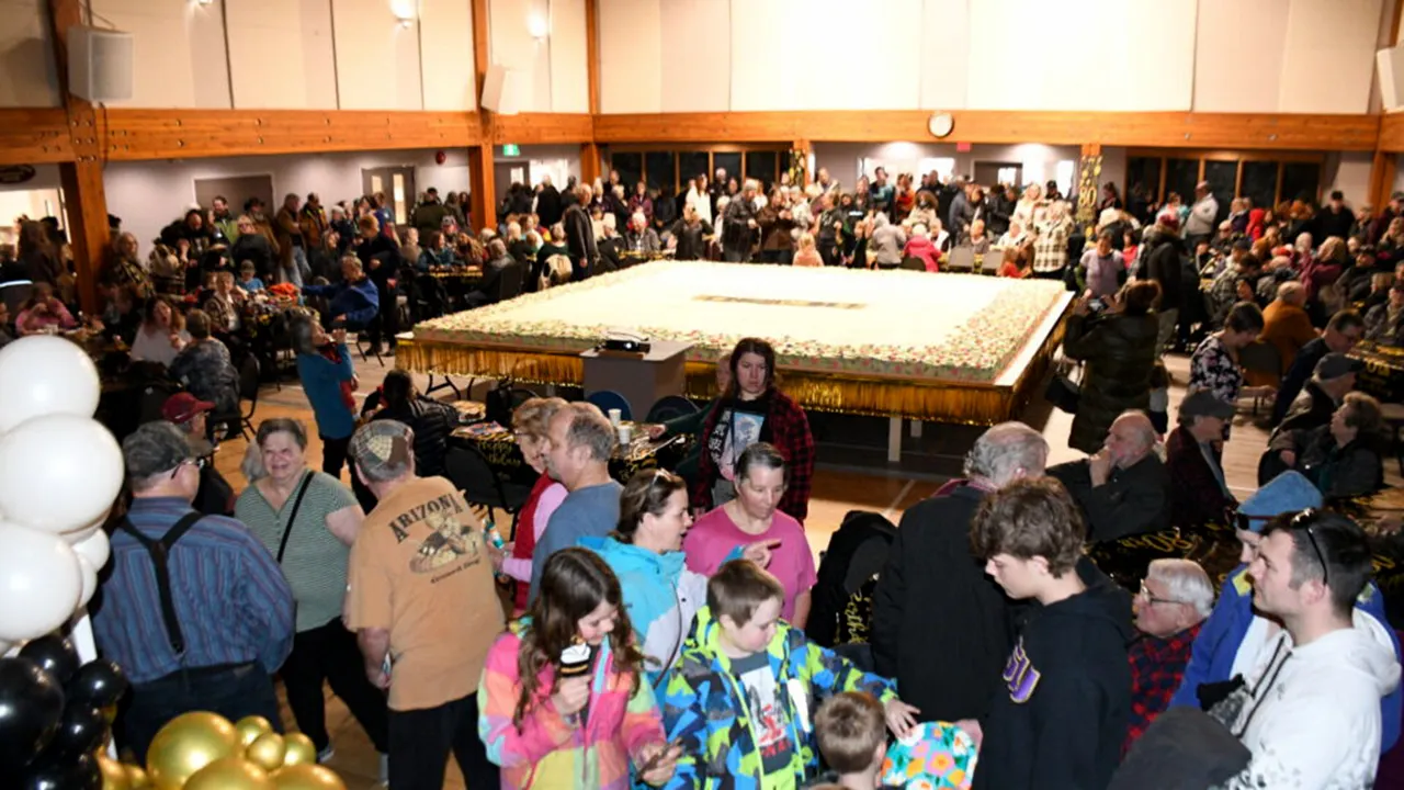 80-Year-Old Bakes 6,000-Pound Carrot Cake for His Birthday