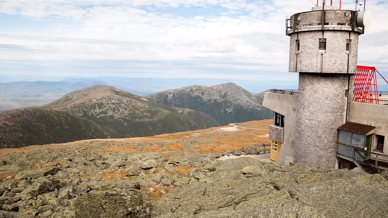 Hiker, 61, Resets Own Shoulder and Summits Mount Washington