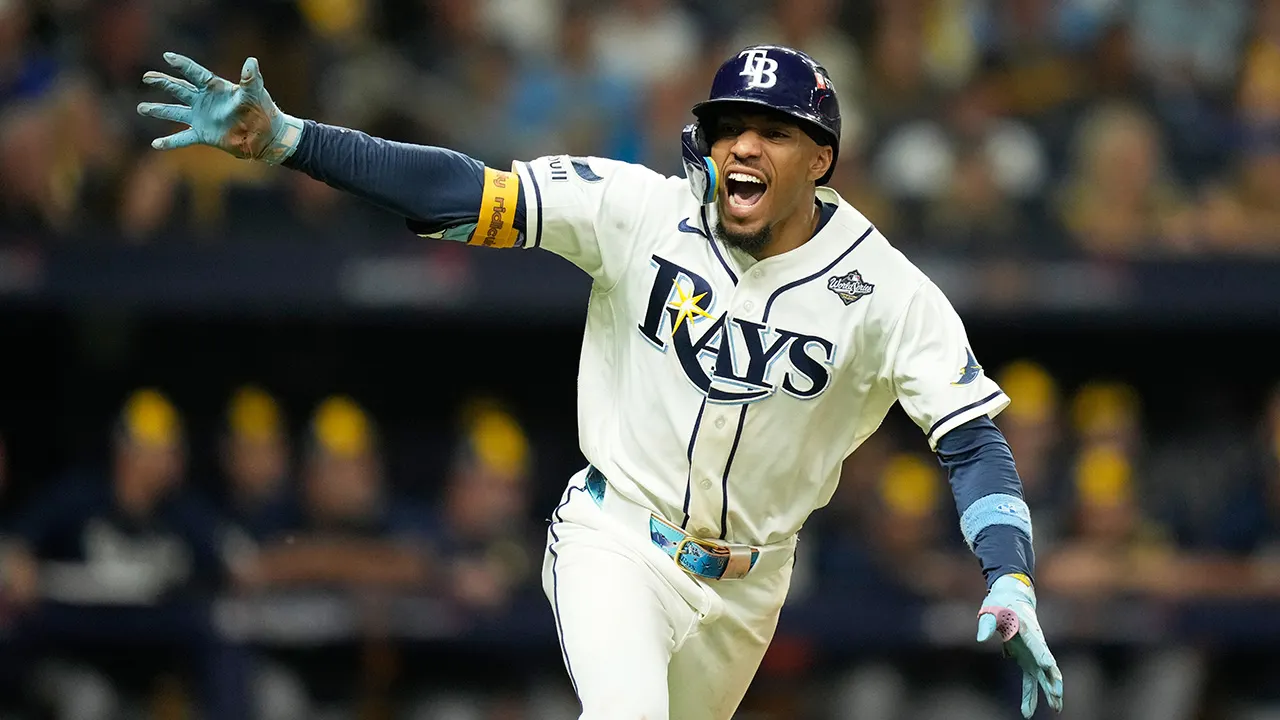 Rays Win Game 4 in Extra Innings, Keep World Series Alive