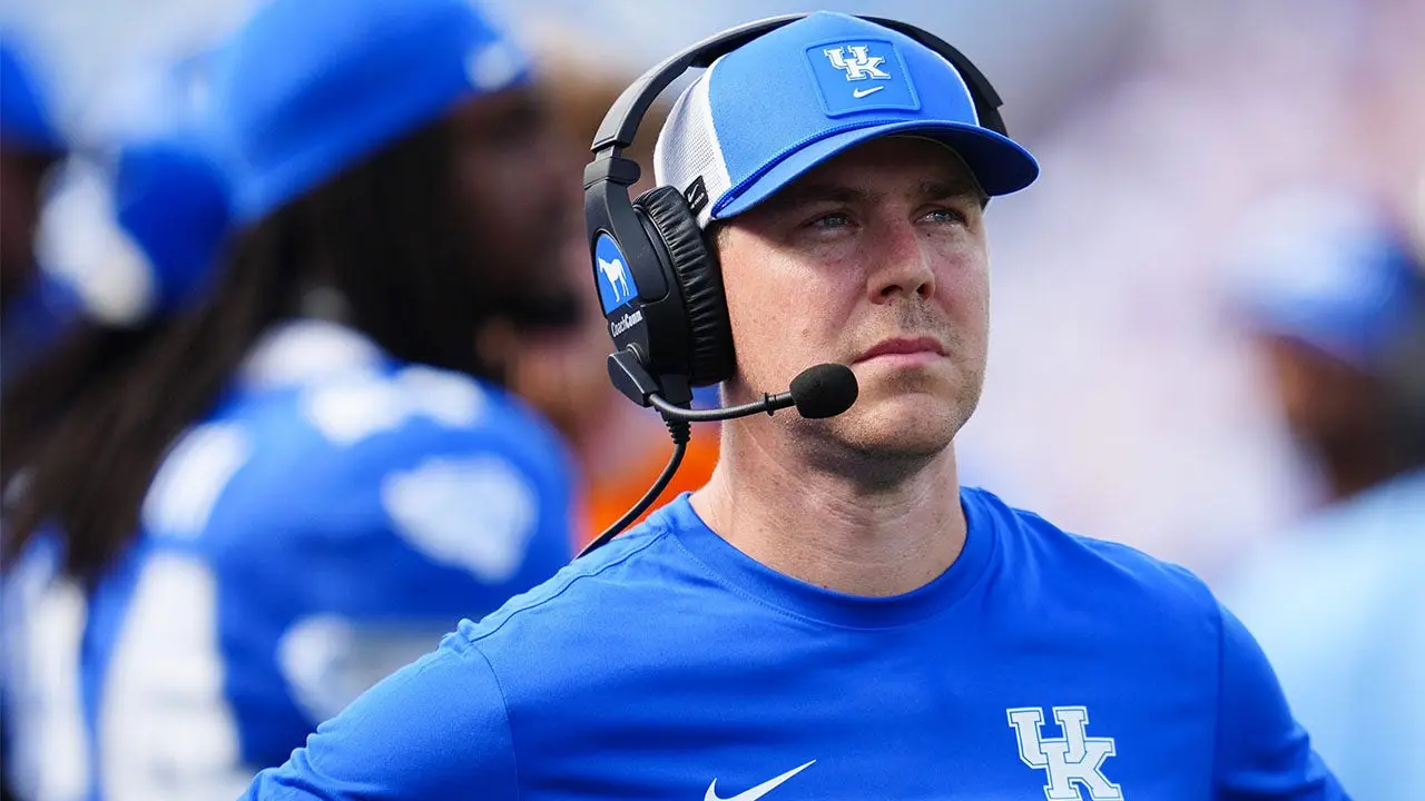 Kentucky Coach's Dad Storms Field After Overtime Upset