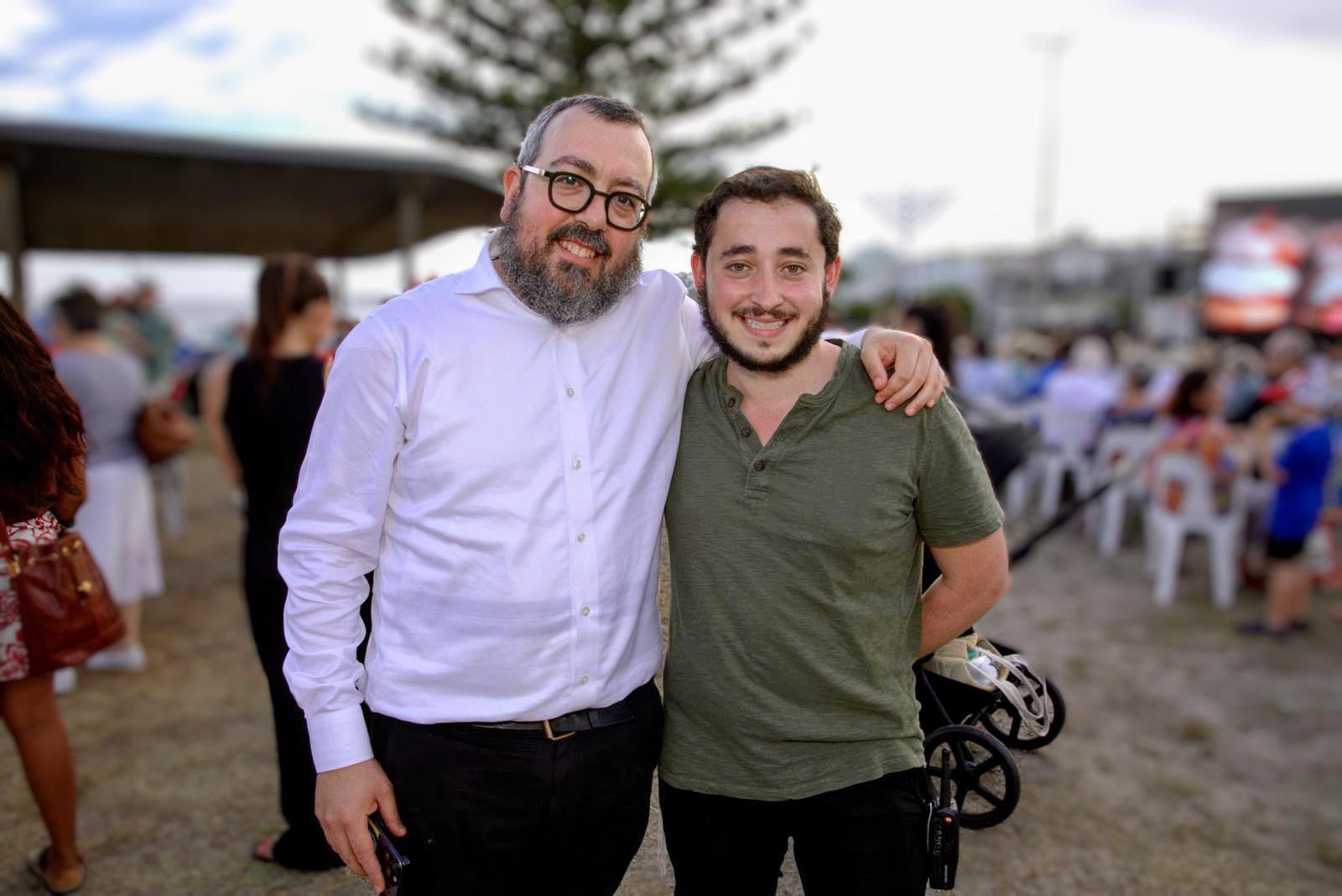 Texas Rabbi Survives Mass Shooting, Shares Hope Through Song