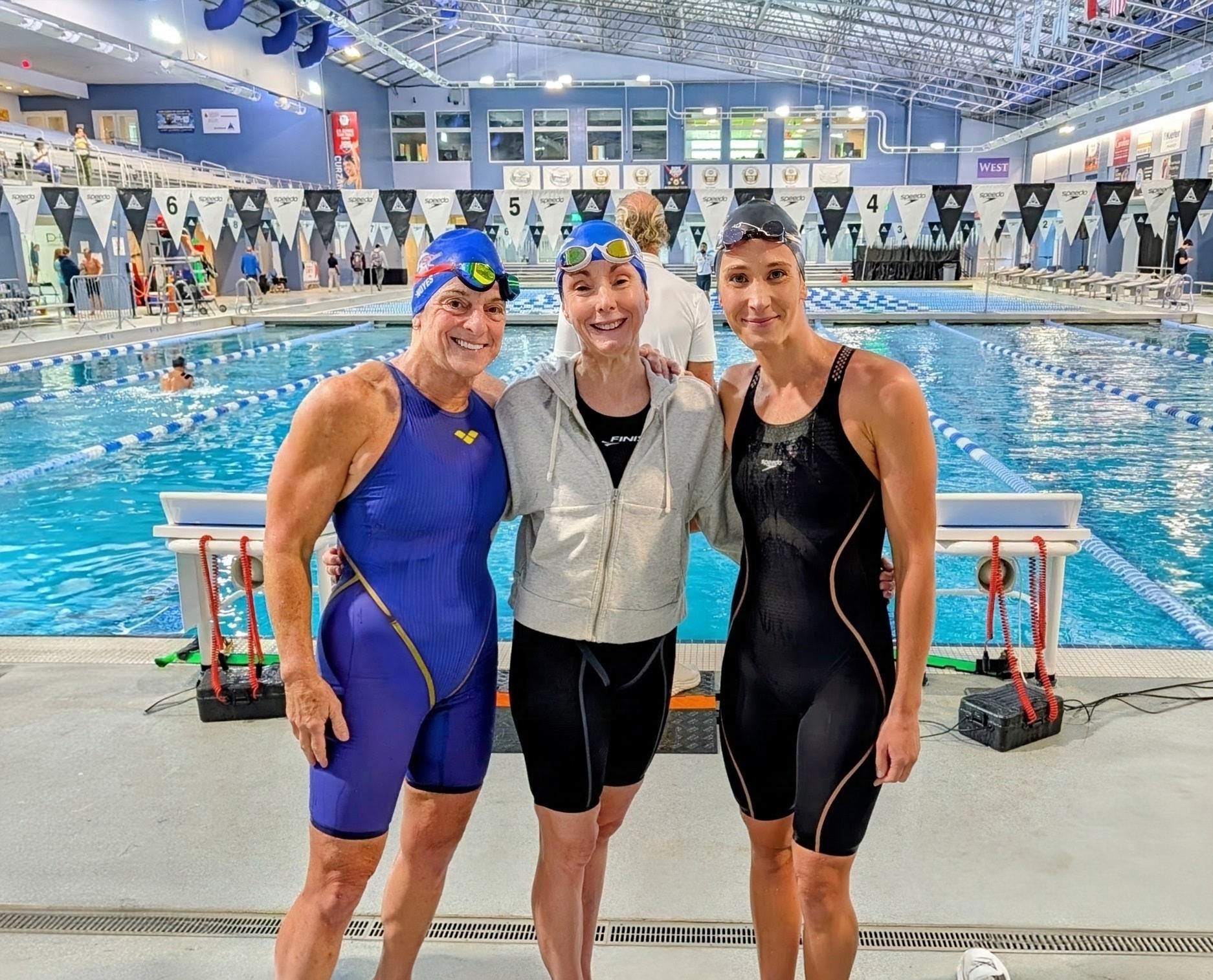 Olympic Swimmer Smashes 3 World Records at 37 - Image 2