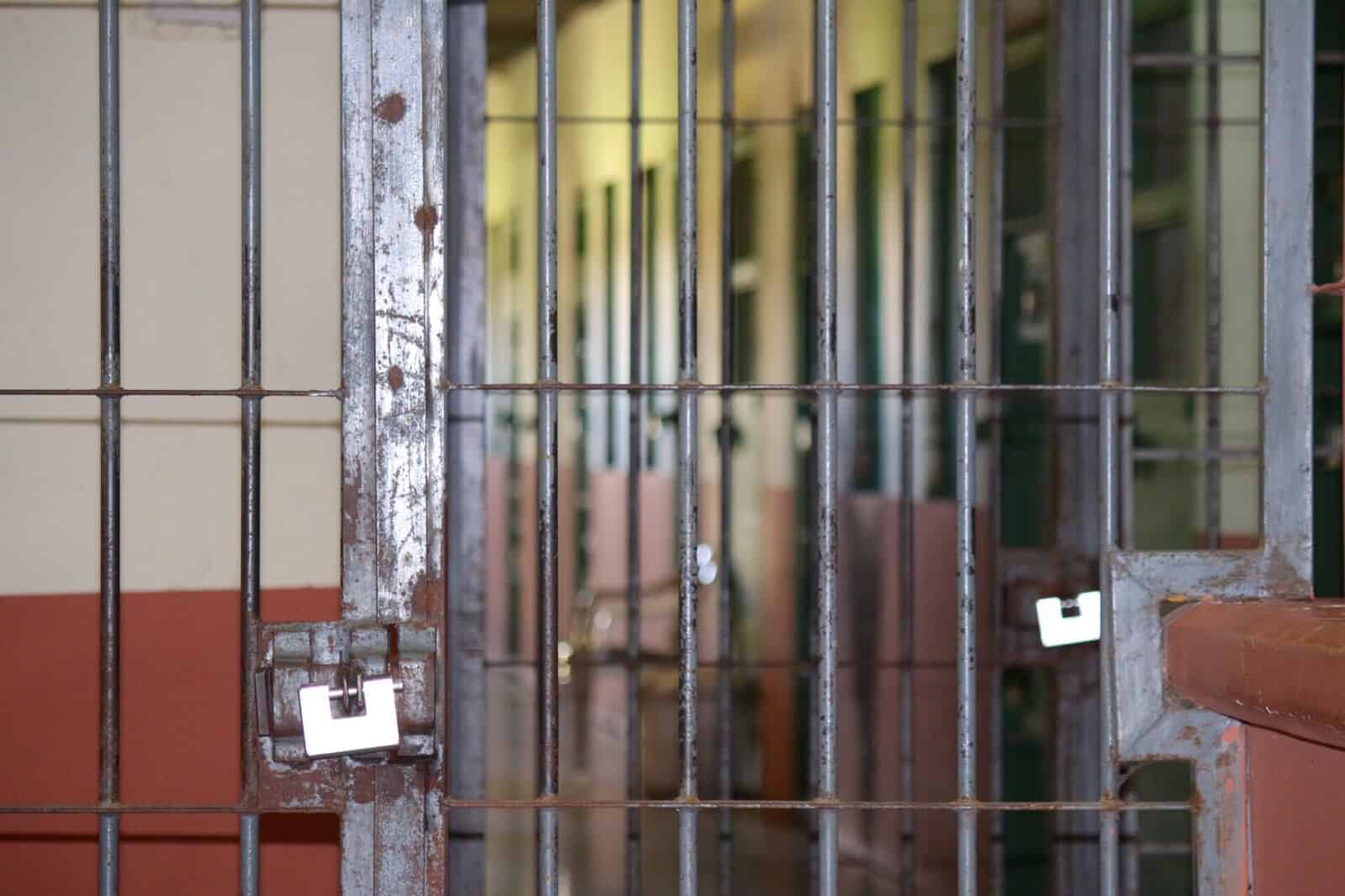 Costa Rica Removes 263 Prison Microwaves in Reform Push