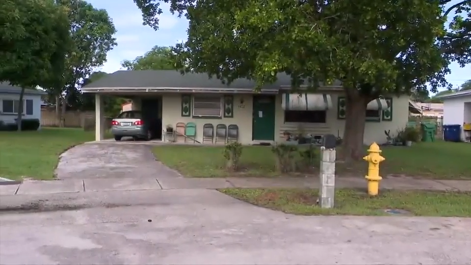 Man Saves 95-Year-Old from Lauderhill House Fire