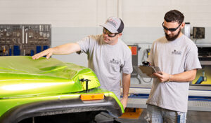 Auto Industry Offers $2,500 Scholarship, Deadline March 31