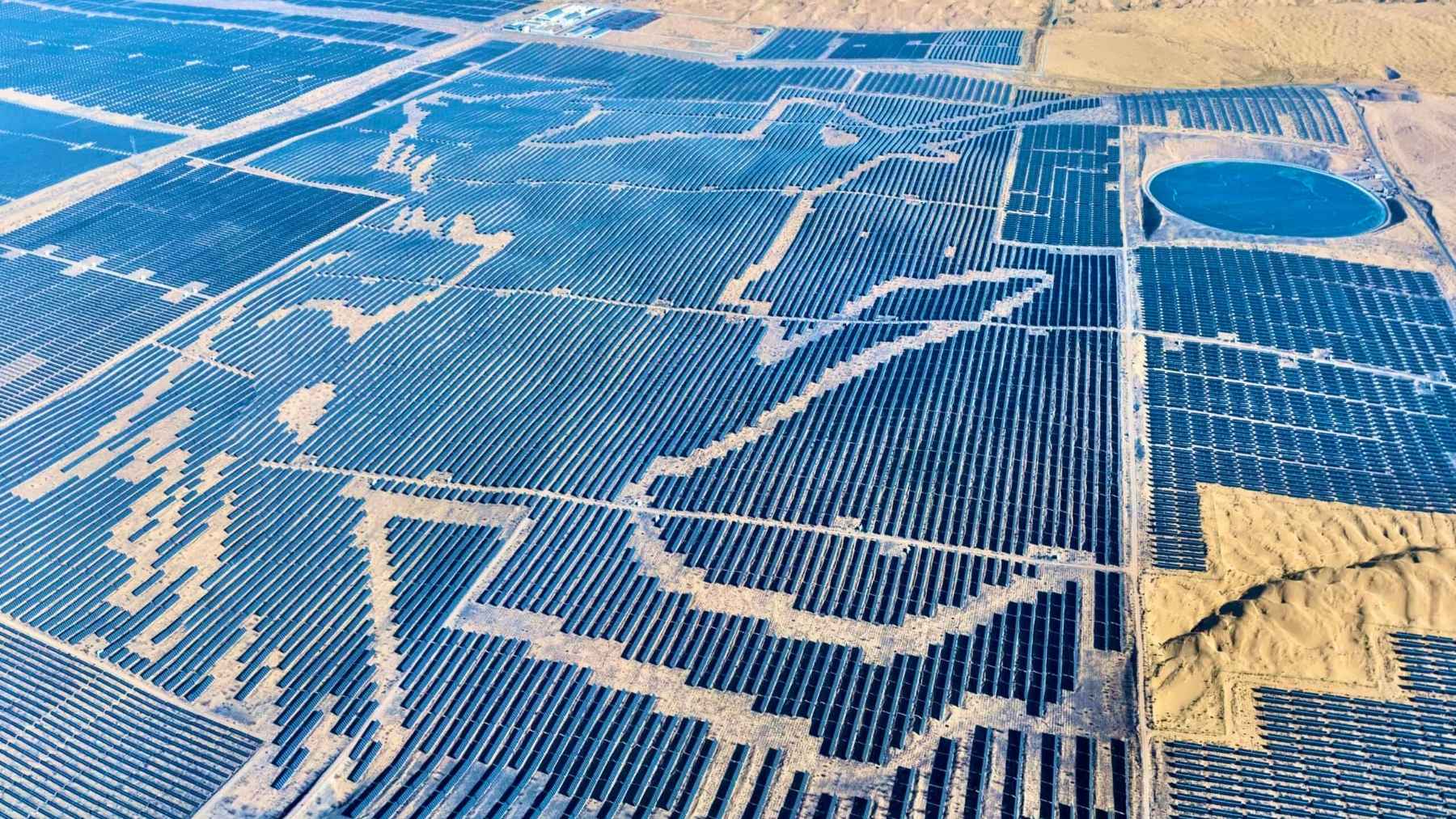 China's 250-Mile Solar Wall Now Visible From Space