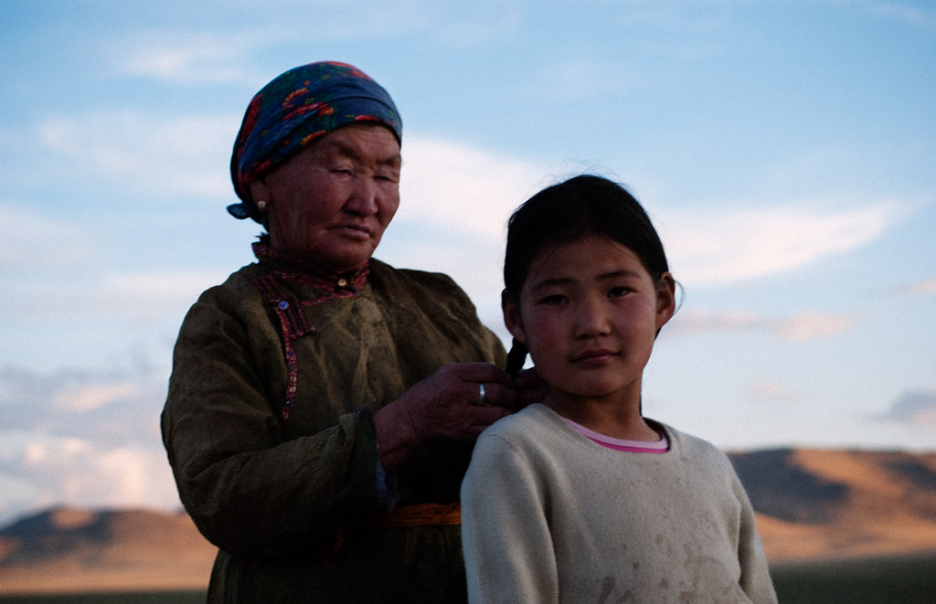 China Desert Greening Lifted 100,000 From Poverty