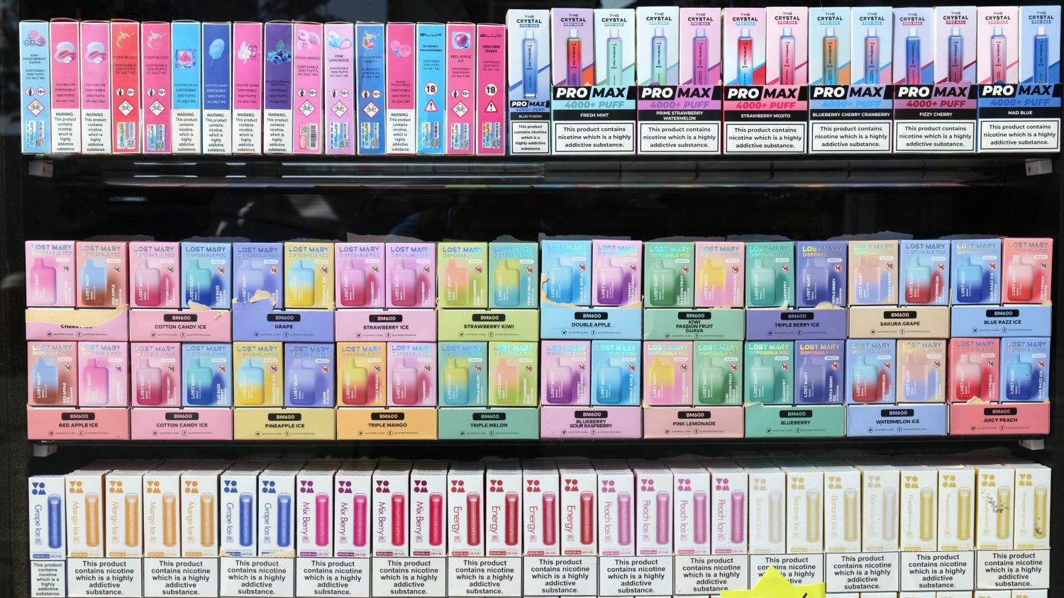 Dutch Inspectors Seize 220,000 Illegal Vapes in One Week