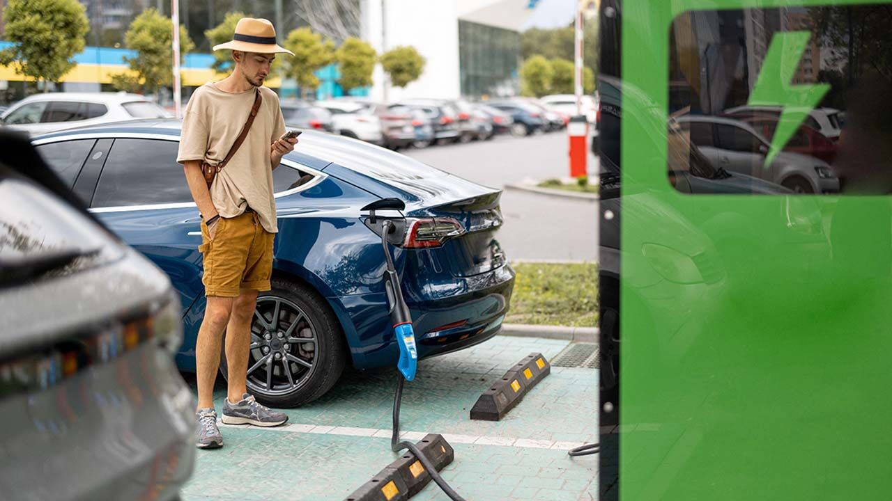 EV Batteries Could Charge as Fast as Gas Fill-Ups