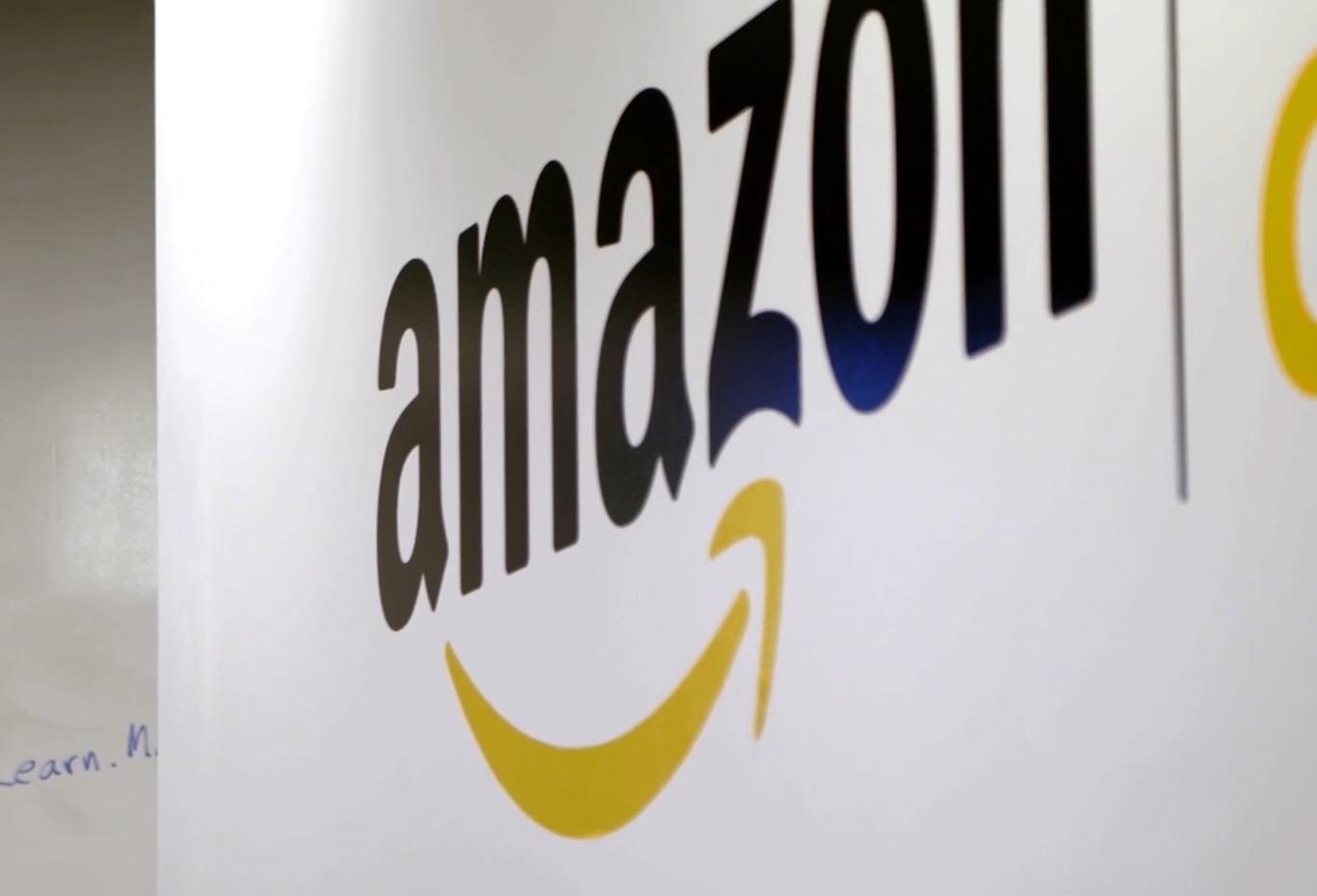 Solar panels and battery storage facilities powering Amazon data centers in Australia