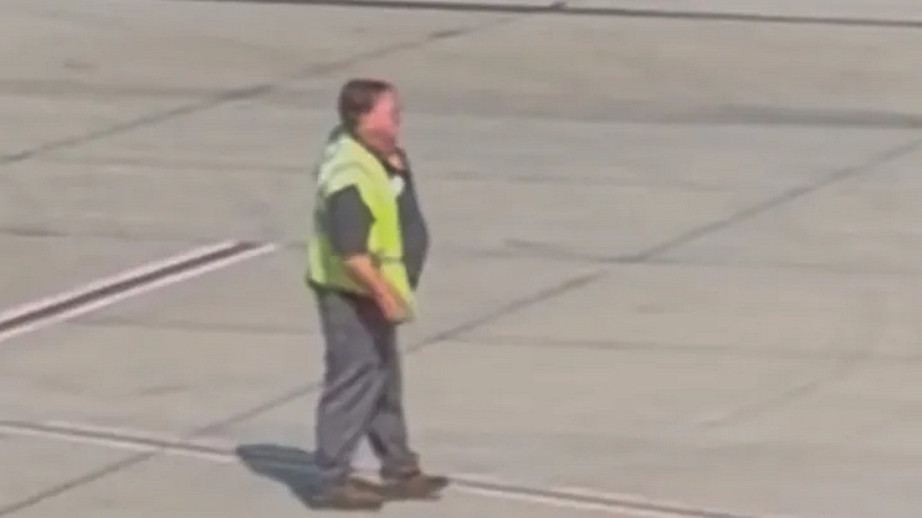 Woman Raises $174K for Disabled Vet Working at Airport