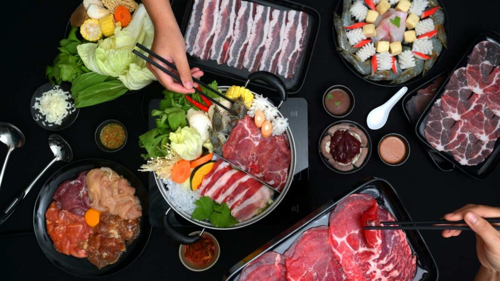Stranger Pays $420 BBQ Tab for 27 Disabled Diners in Korea - Image 2