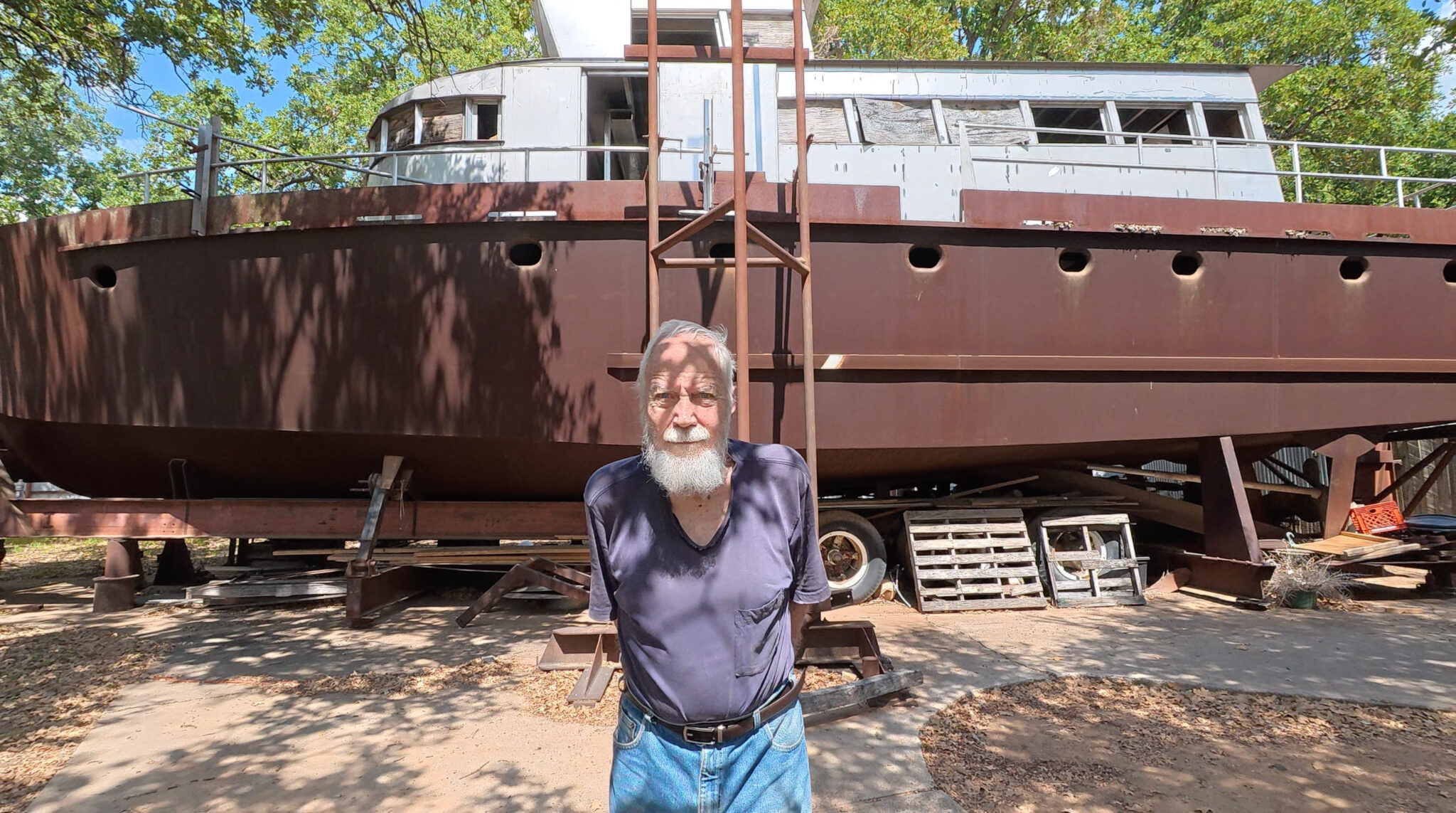 TikToker Raises $41K for 86-Year-Old's Dream Boat