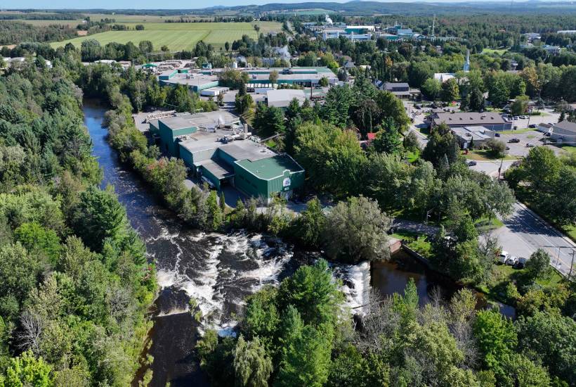 Cascades Cuts Emissions 33% in 6 Years, Sets Bold 2035 Goal