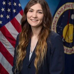 She Builds Moon Rockets: Inside NASA's Artemis Program - Image 3