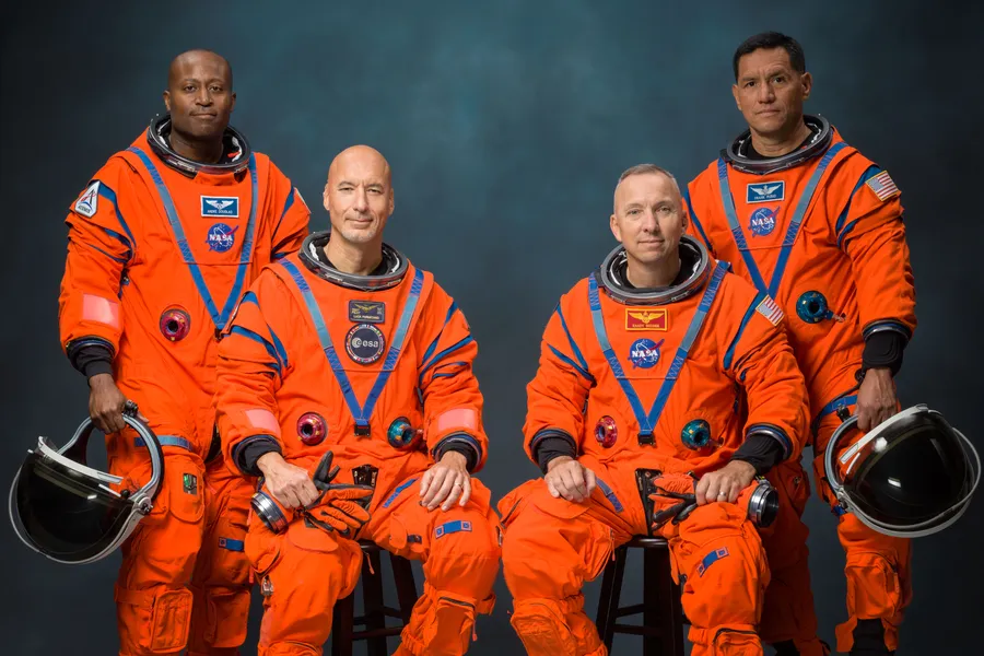NASA Names 4 Astronauts for 2027 Artemis III Moon Mission