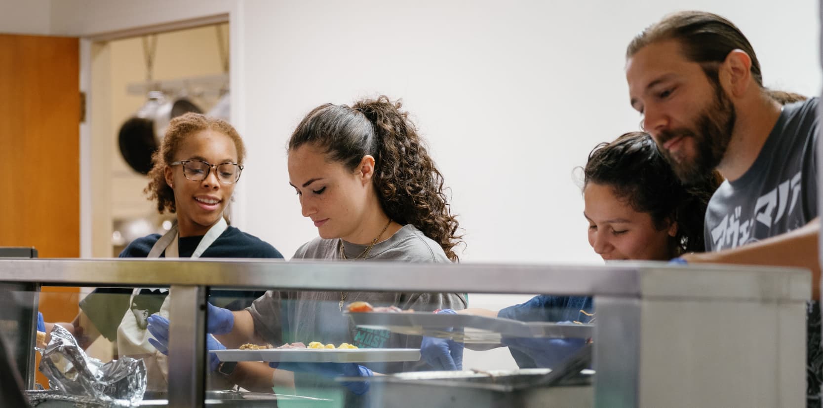 Nashville Volunteers Serve 48,000+ Meals to Hungry Neighbors