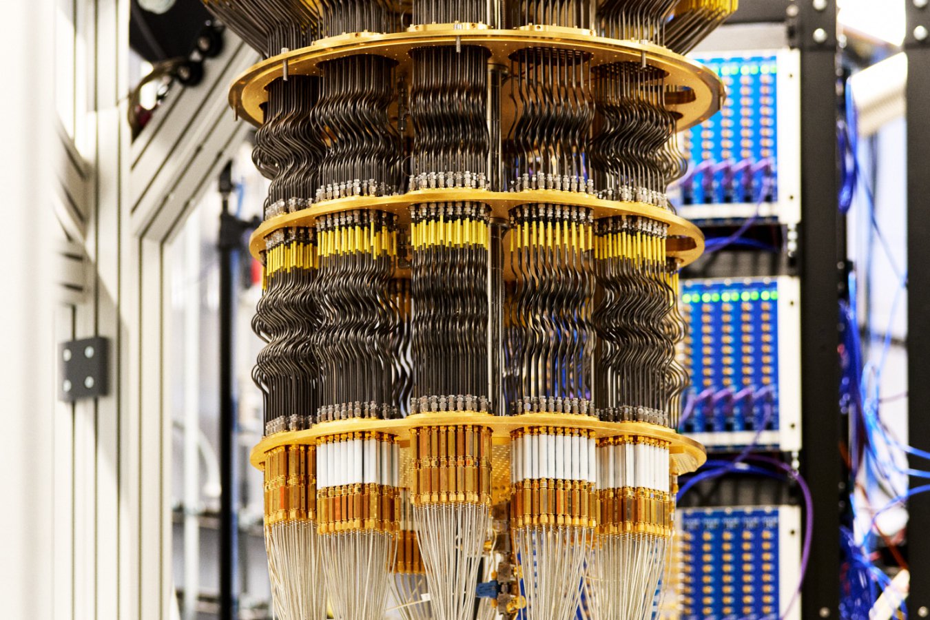Google Cuts Quantum Computer Errors by 40 Times