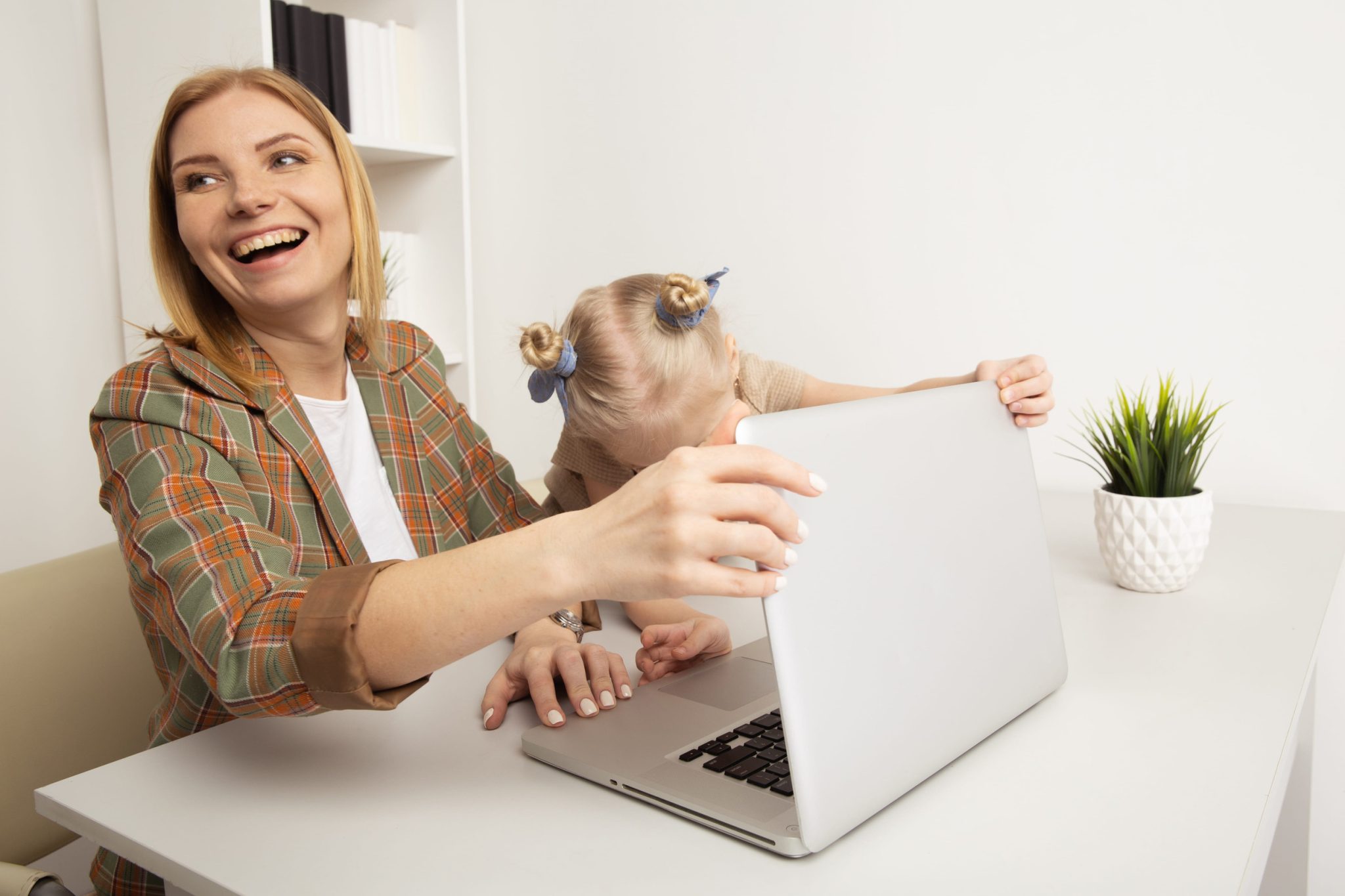 Remote Work Adds 291,000 US Babies in 2024