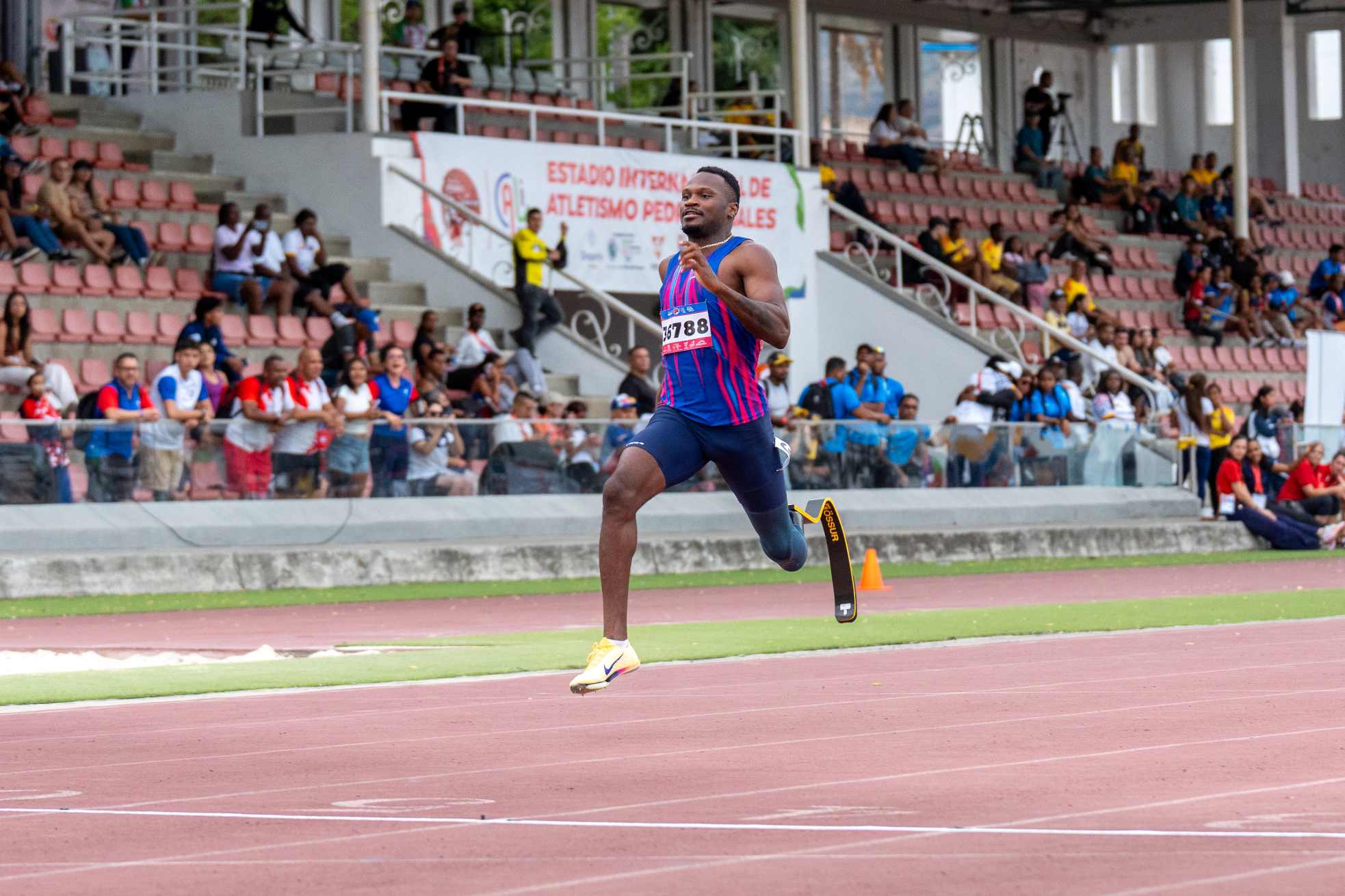 Paralympic Stars Light Up Colombia's Grand Prix Finale