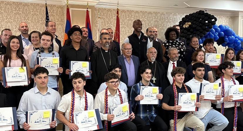 Pasadena Honors Armenian Graduates with Heritage Celebration
