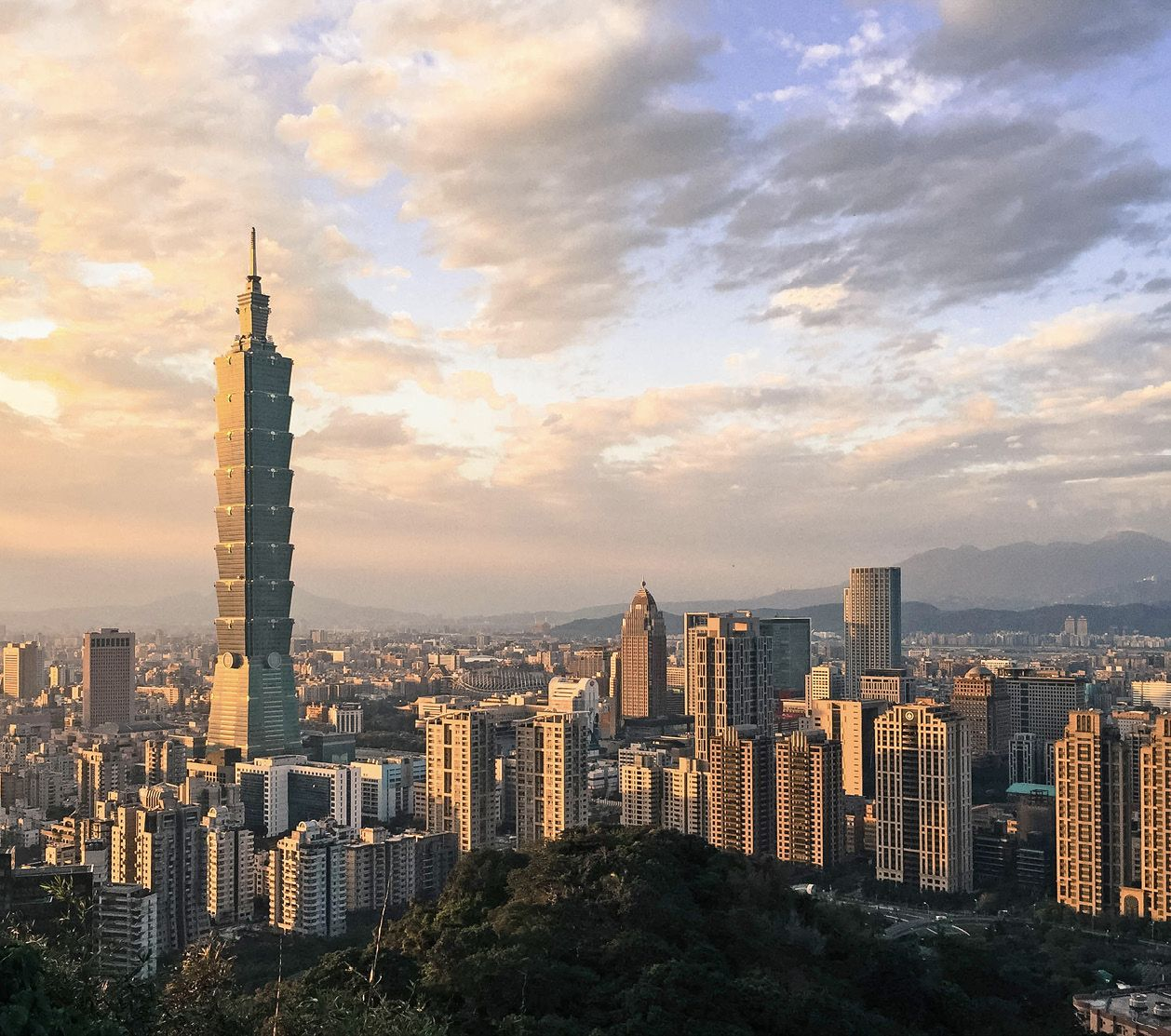 Taiwan Sets World's First Carbon Limit for Solar Panels