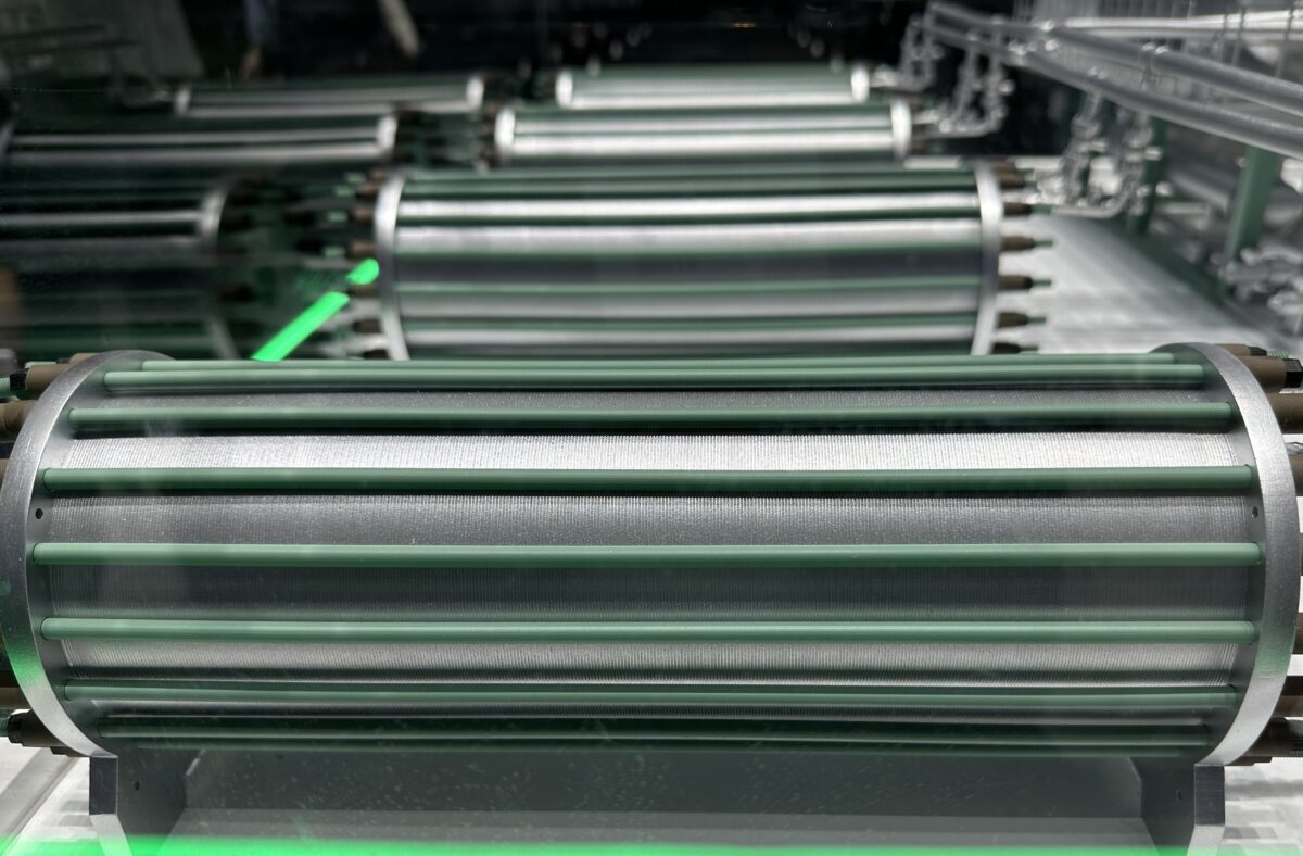 Finnish Breakthrough Cuts Green Hydrogen Costs by 15%