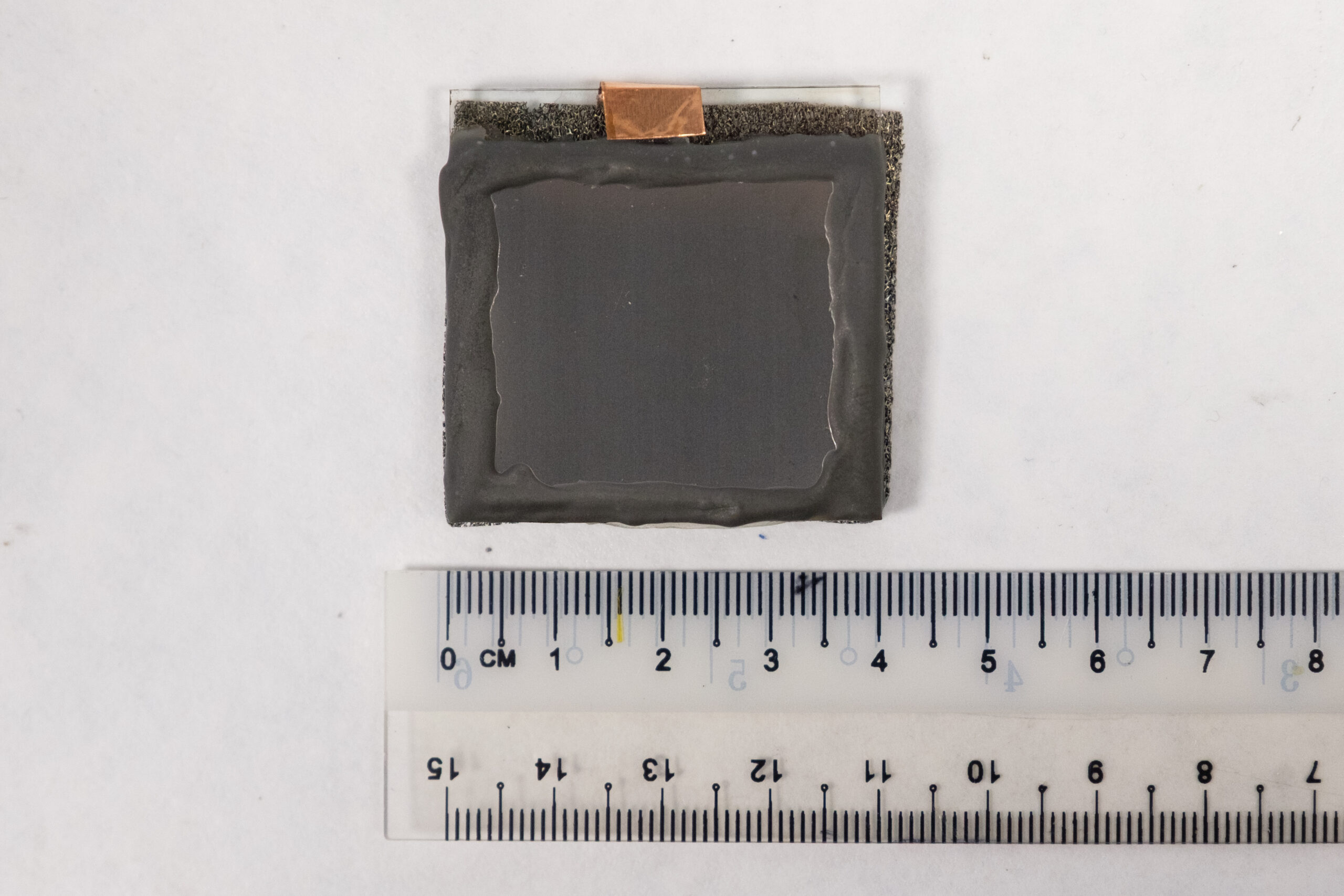 Artificial Leaf Turns Polluted Seawater Into Clean Fuel