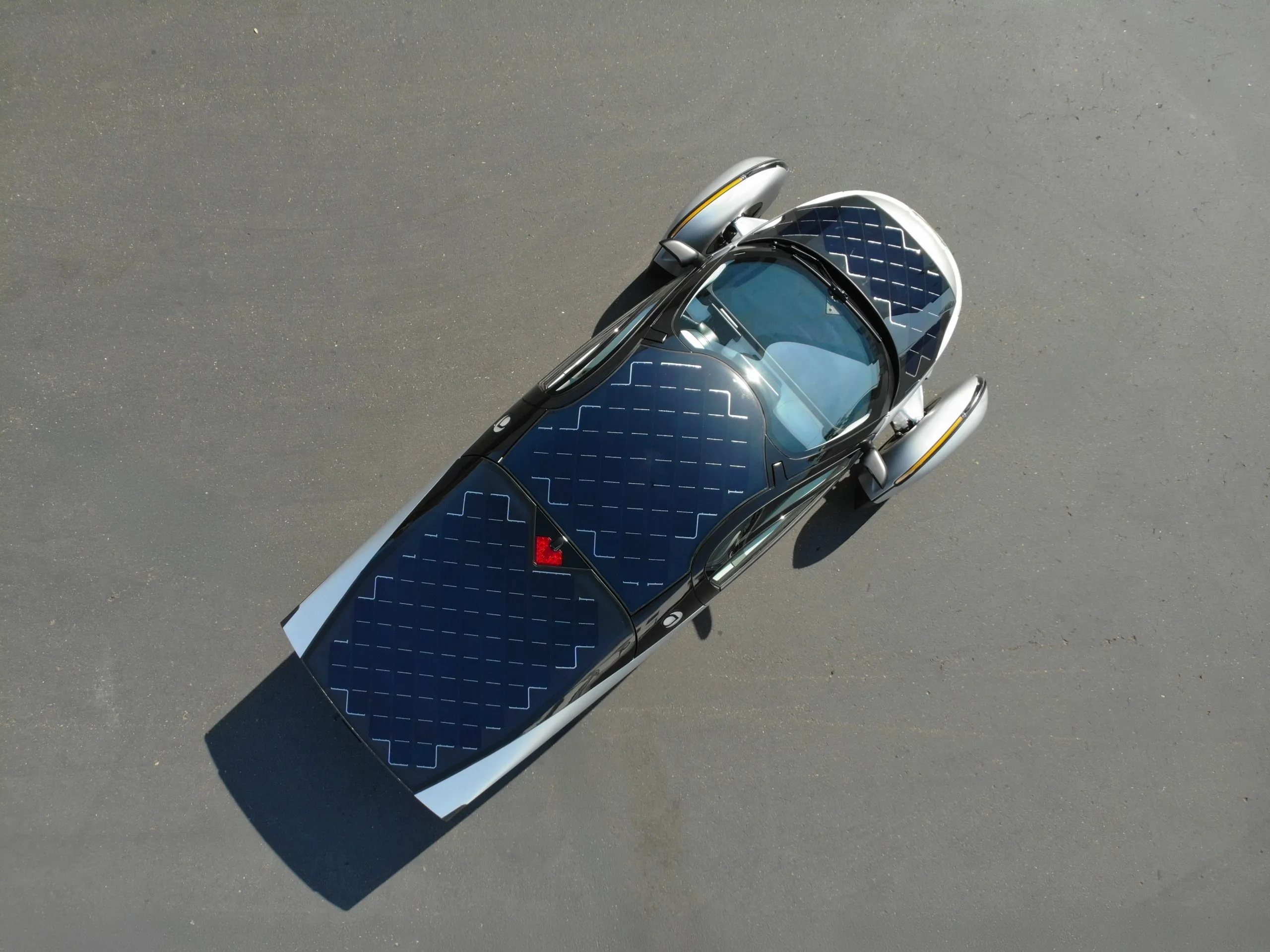 Solar Car Generates 47 Miles of Free Daily Range in Tests