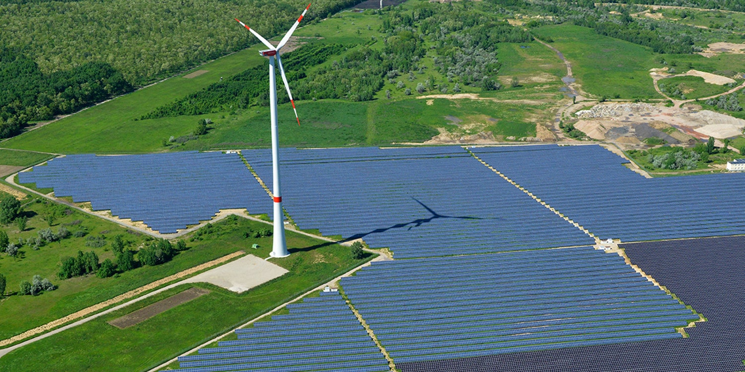 German Firm Signs First Solar-Wind Energy Deal in Spain