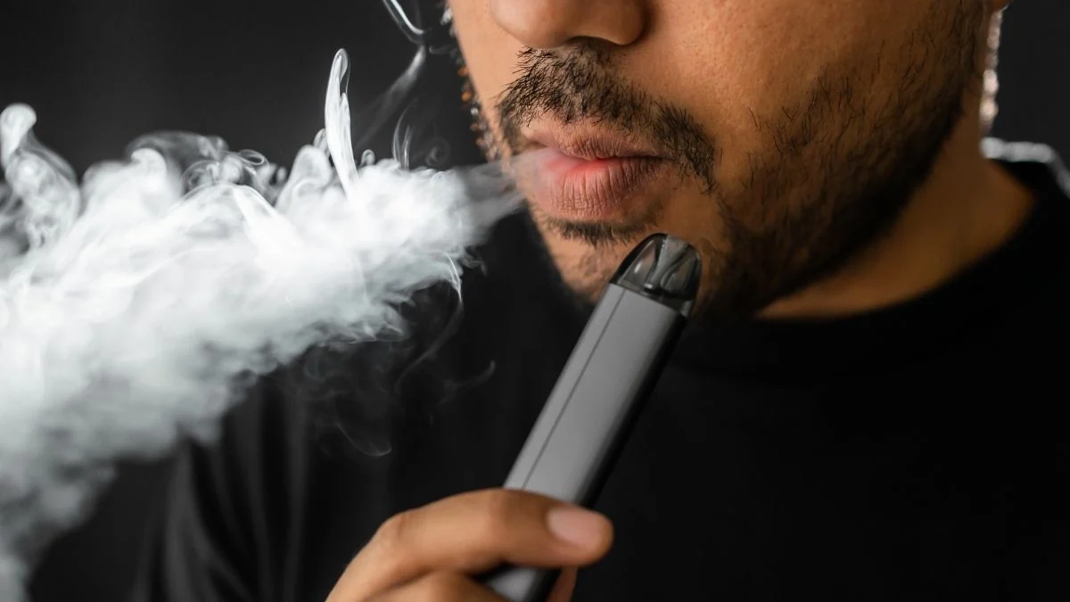 Vaping Helps 4% More Smokers Quit Than Patches, Study Finds