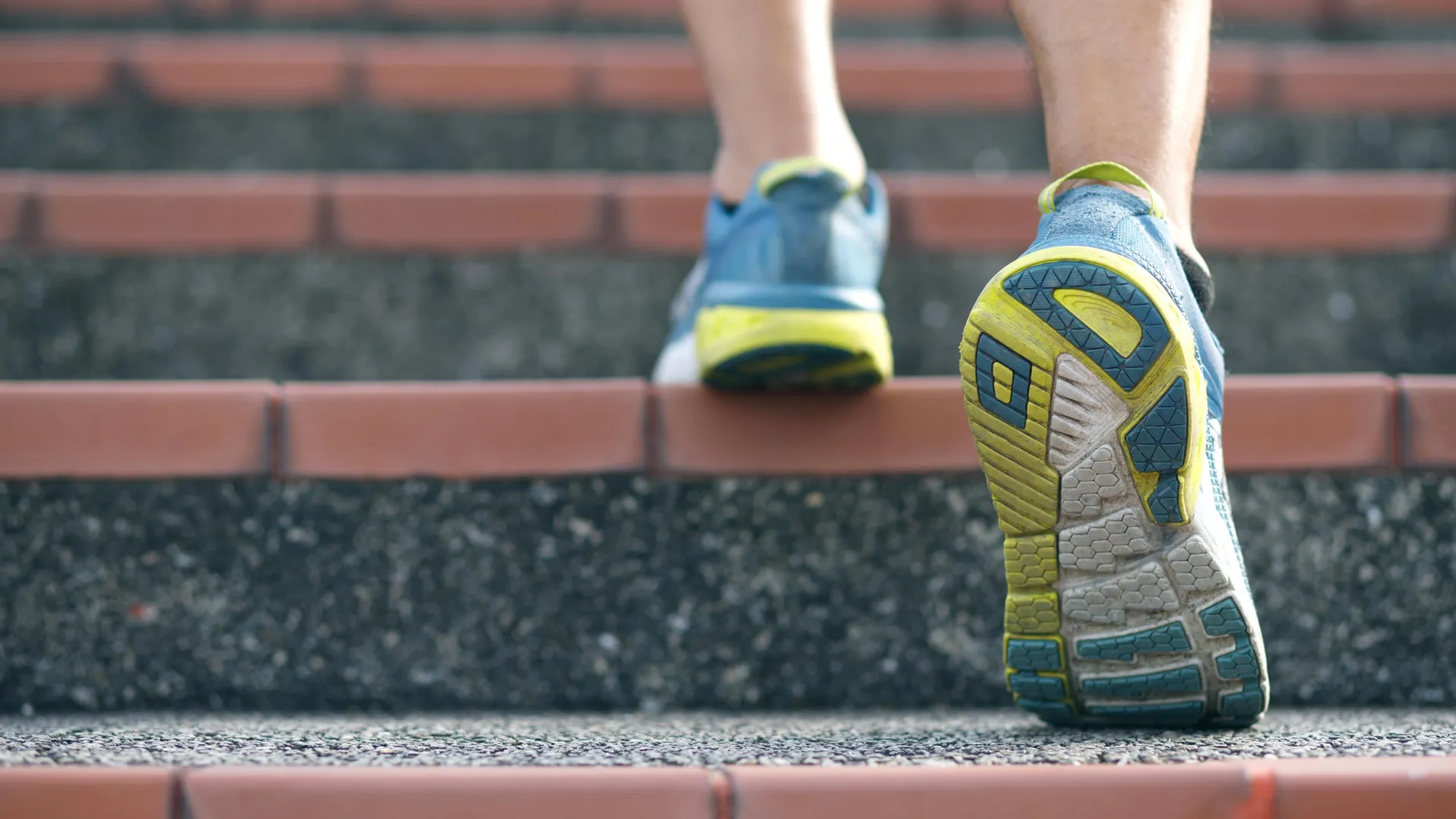 20-Minute Walk Triggers Gut Movement Within Two Minutes